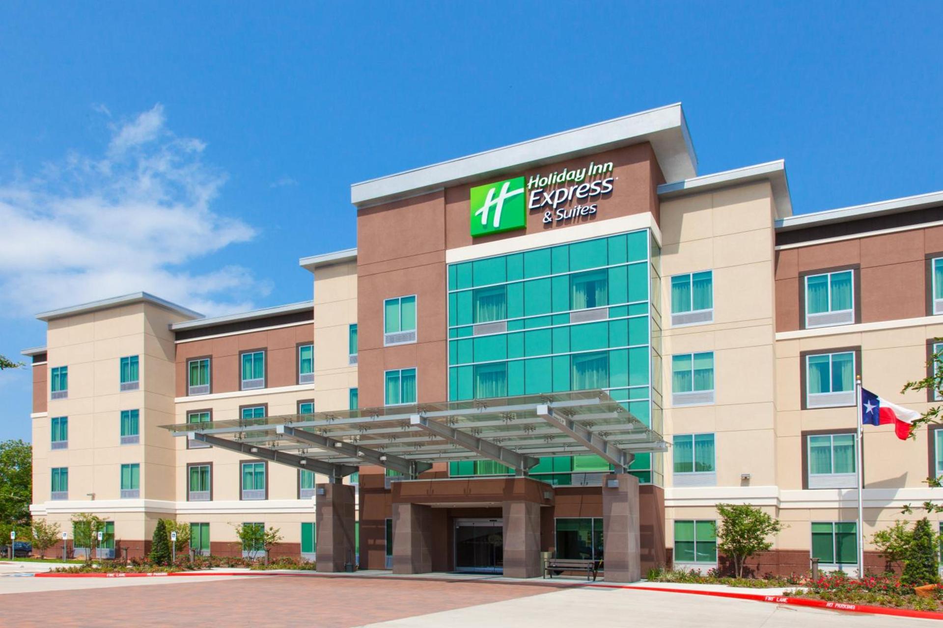 Holiday Inn Express & Suites Houston S - Medical Ctr Area by IHG photo 1