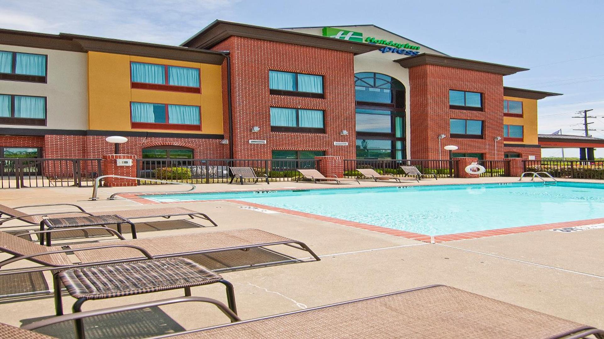 Holiday Inn Express Hotel & Suites Olive Branch by IHG photo 19