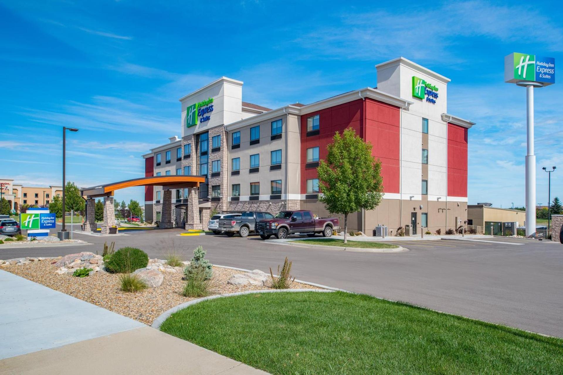 Holiday Inn Express Hotel & Suites Bismarck by IHG photo 33