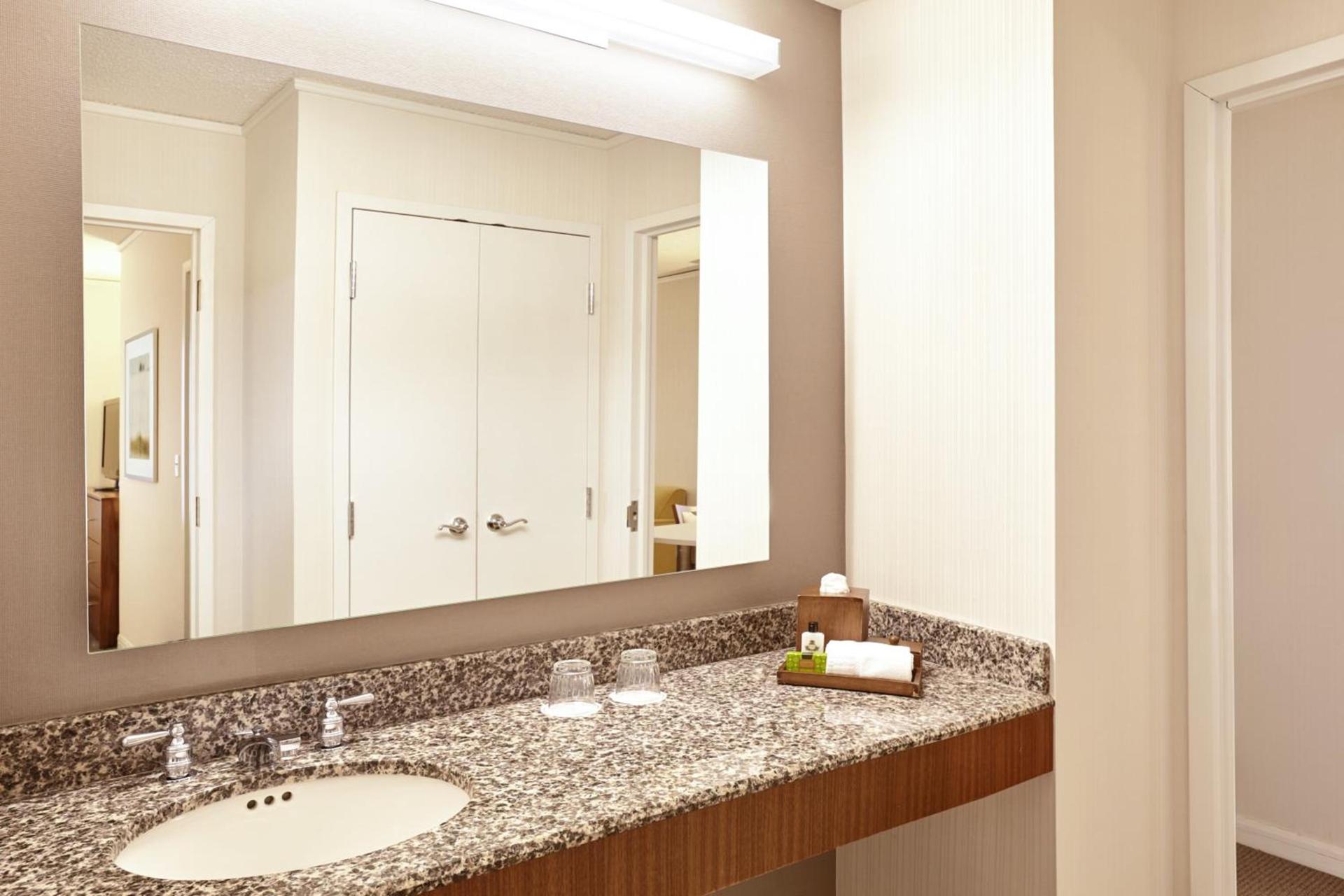 InterContinental Suites Hotel Cleveland by IHG photo 11