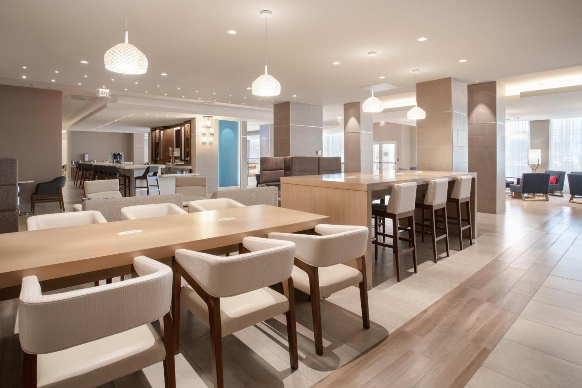 Holiday Inn Los Angeles - LAX Airport by IHG photo 10