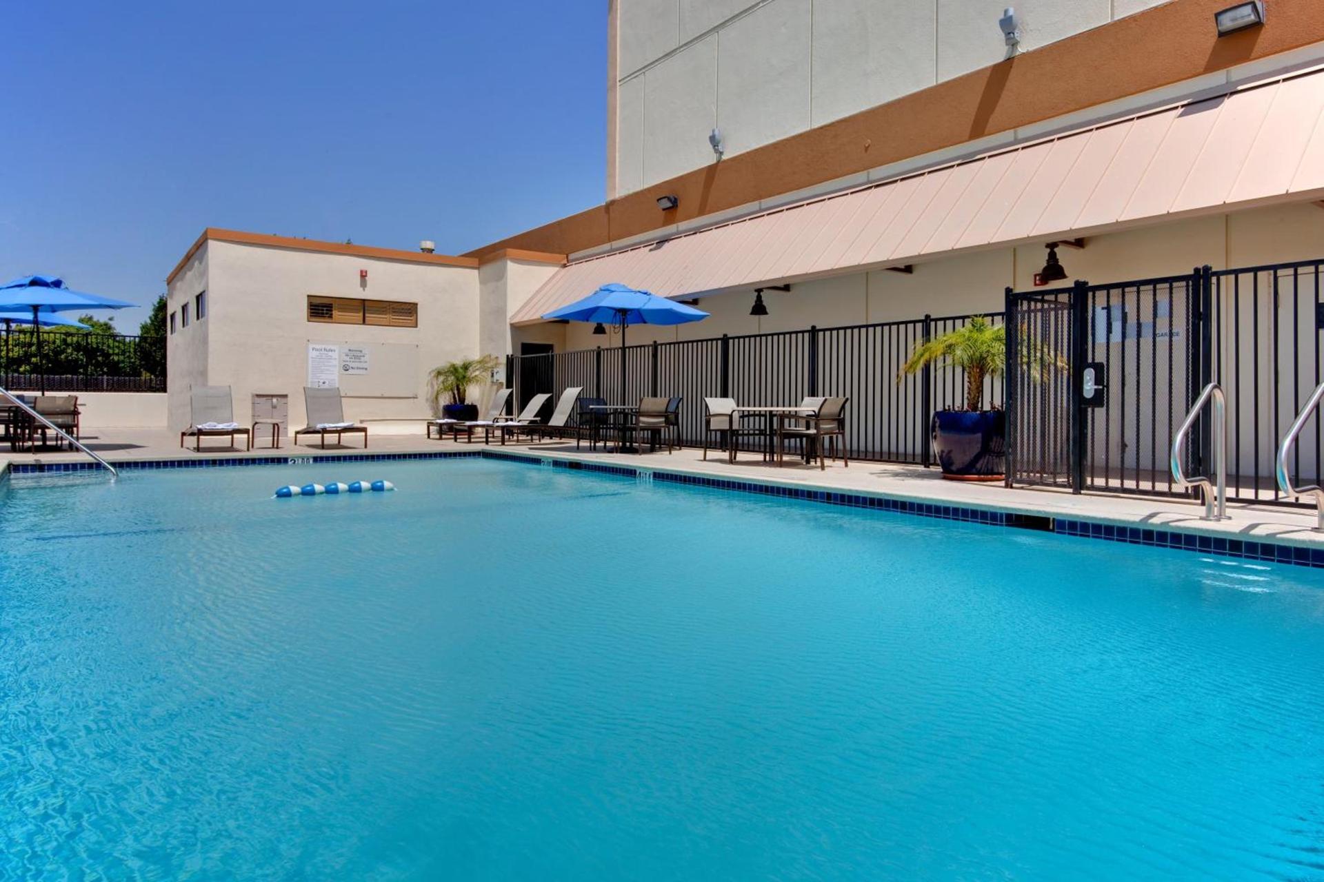 Holiday Inn Los Angeles - LAX Airport by IHG photo 21
