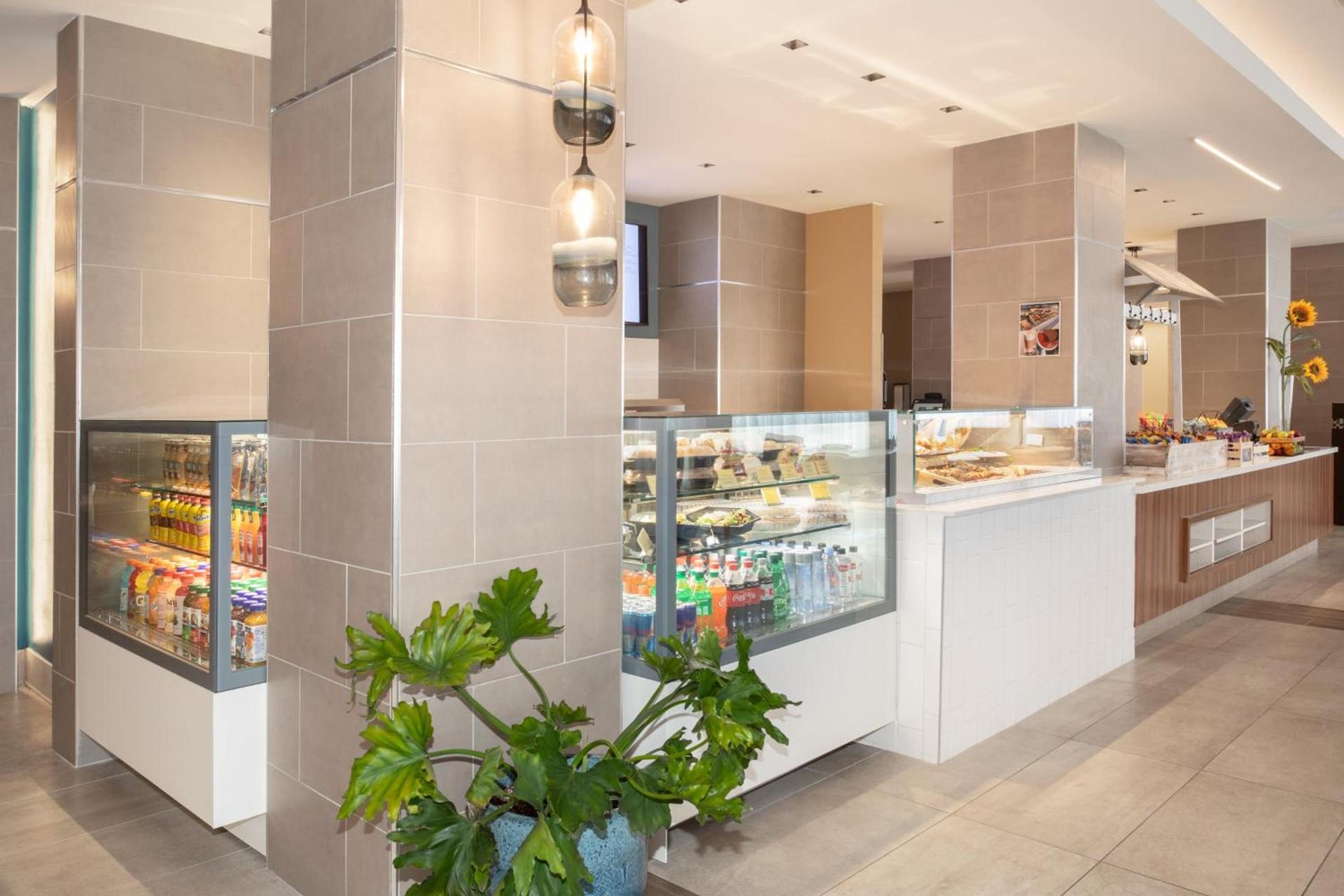Holiday Inn Los Angeles - LAX Airport by IHG photo 20