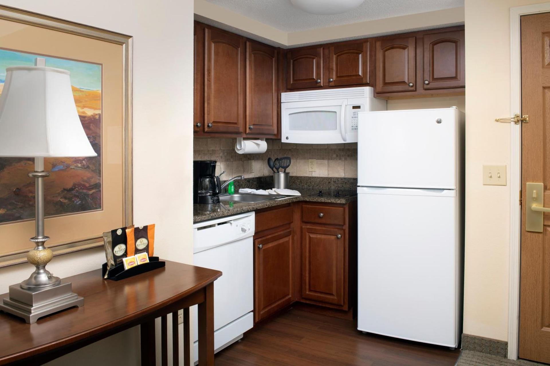 Staybridge Suites North Brunswick by IHG photo 39