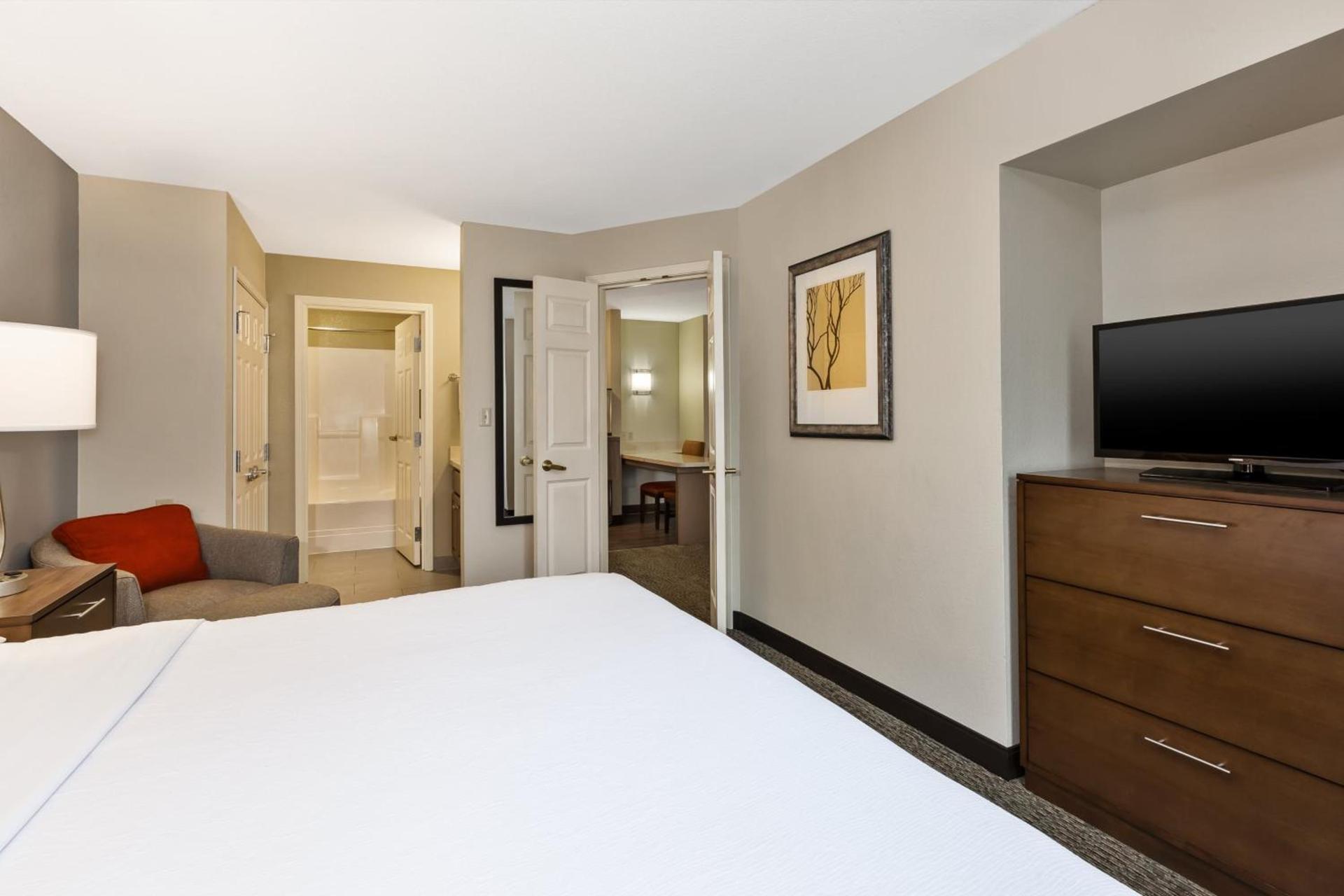 Staybridge Suites Kalamazoo by IHG photo 18