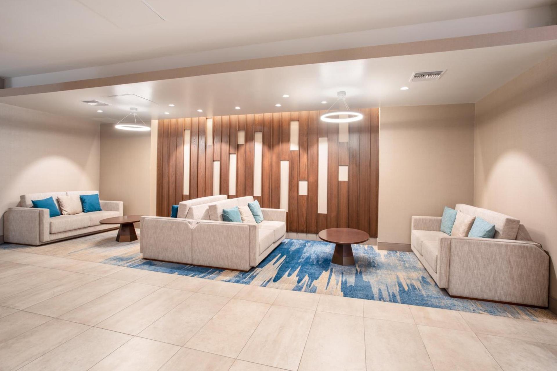 Holiday Inn Los Angeles - LAX Airport by IHG photo 17