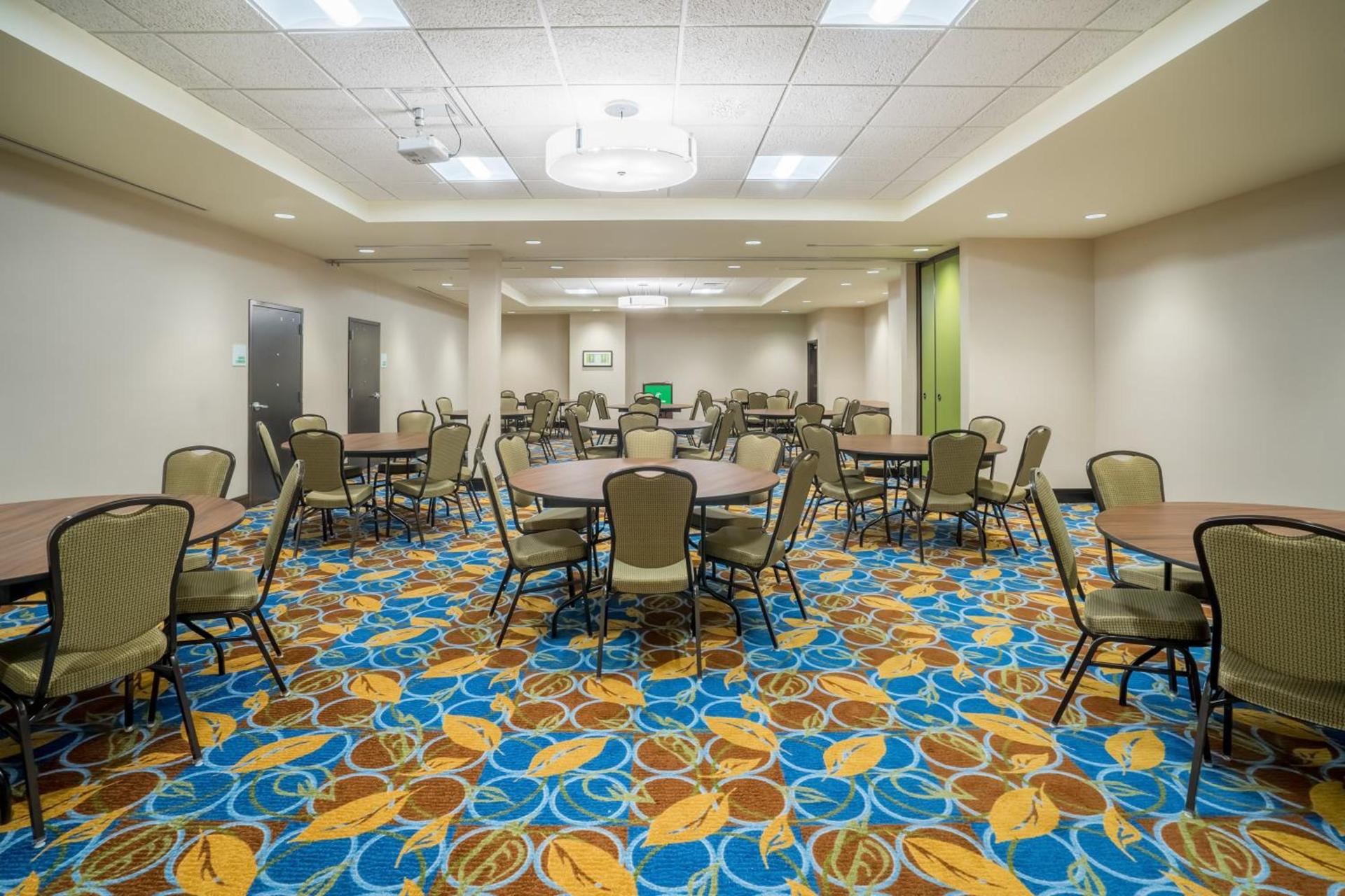 Holiday Inn - Terre Haute by IHG photo 40