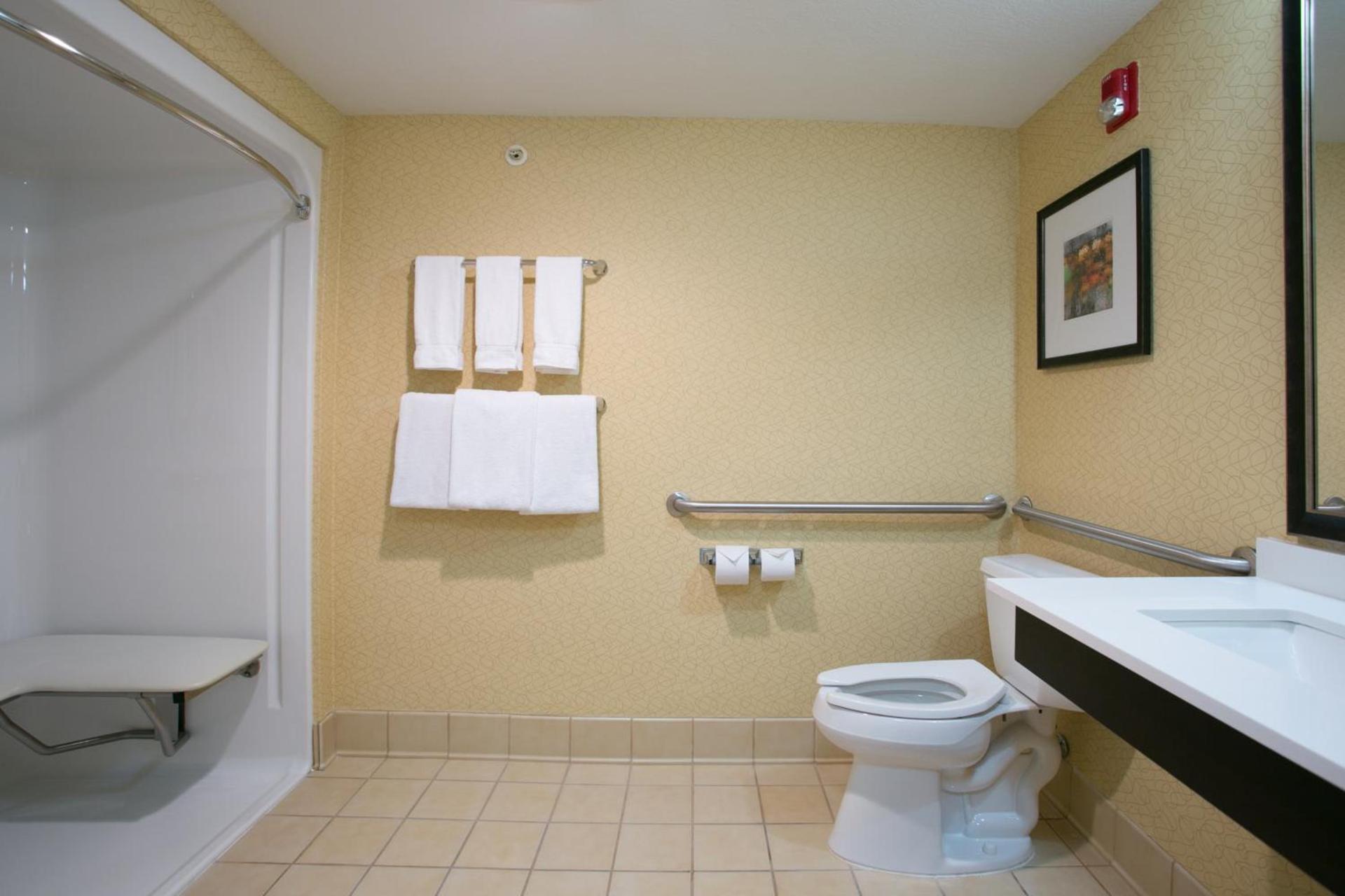 Holiday Inn Milwaukee Airport by IHG photo 9