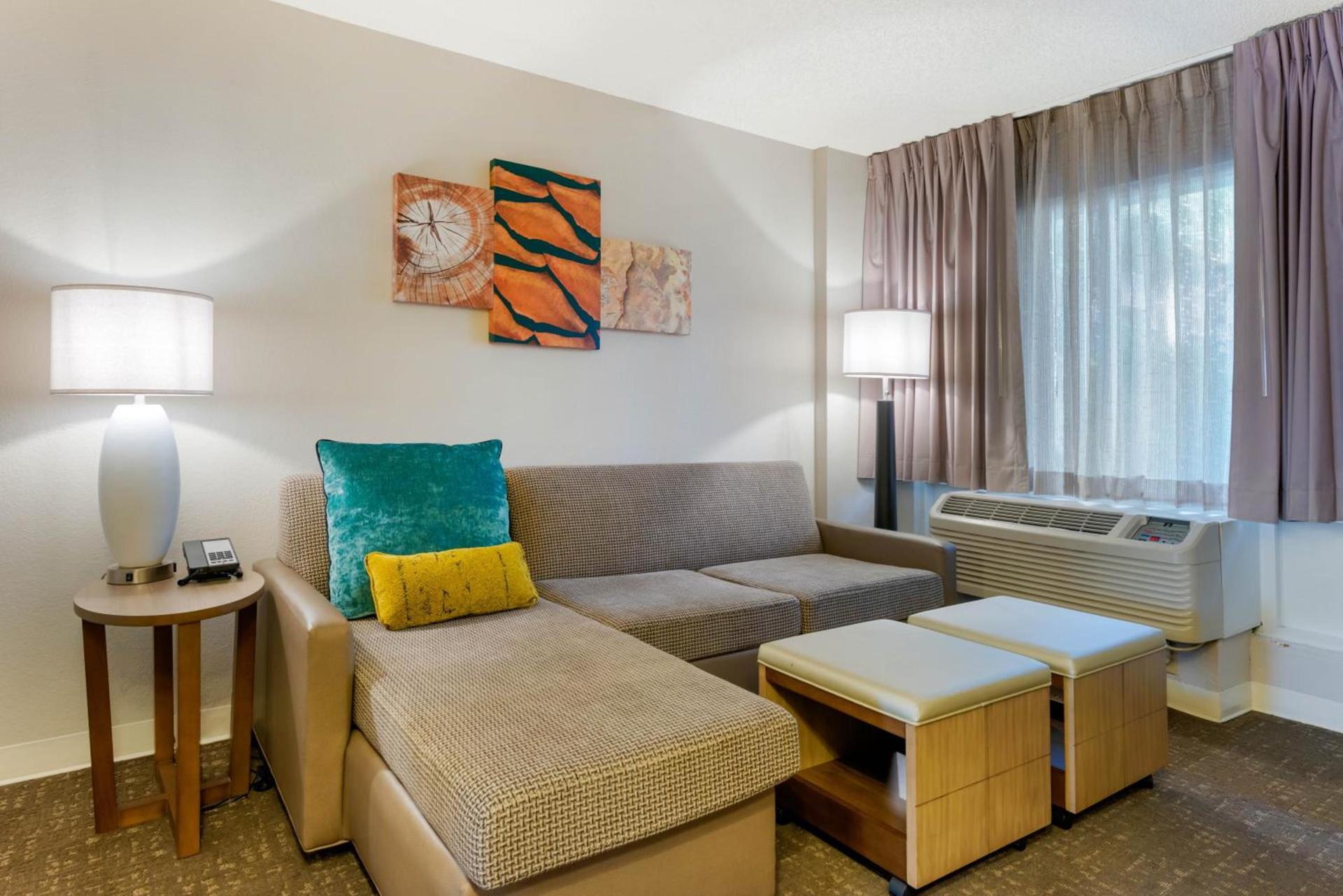 Staybridge Suites Orlando Royale Parc Suites by IHG photo 15