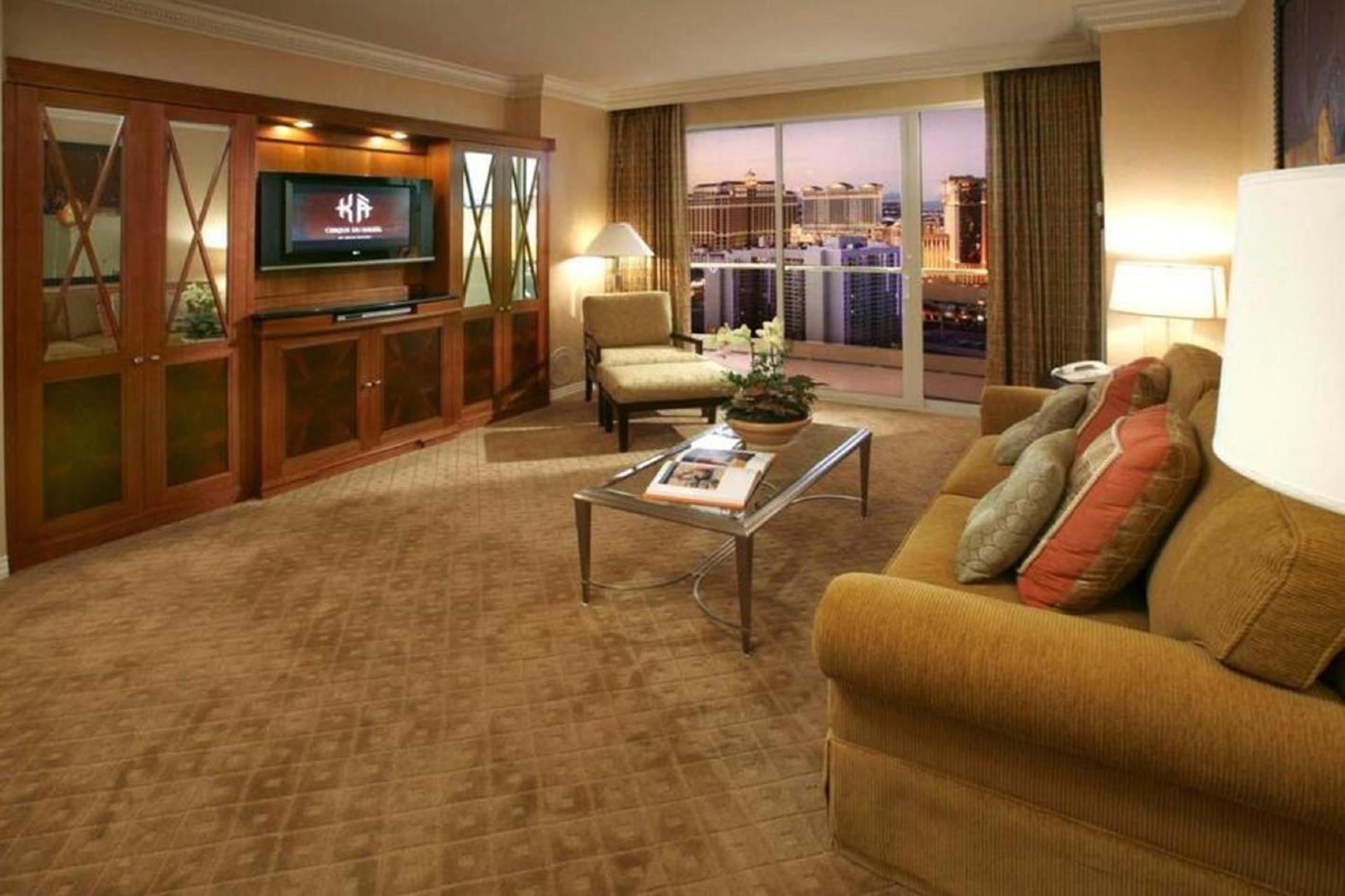 The Signature at MGM Grand by Suiteness photo 5