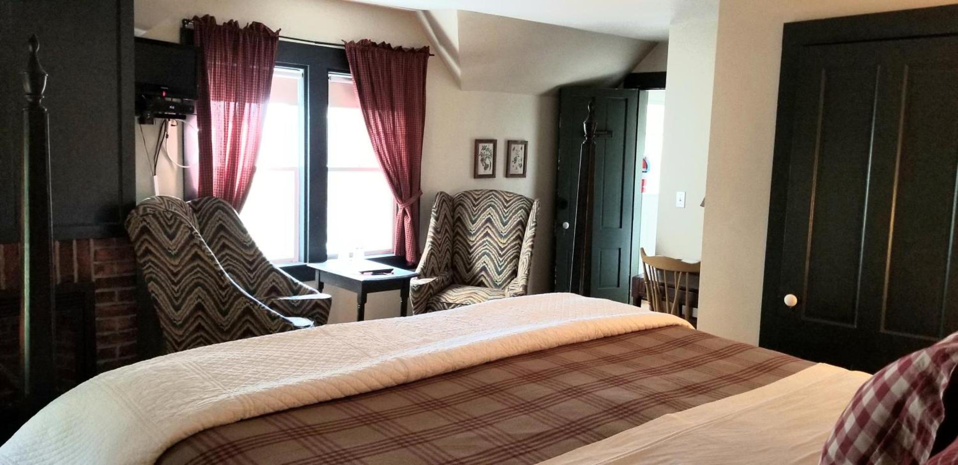 Timbercliffe Cottage Inn photo 49