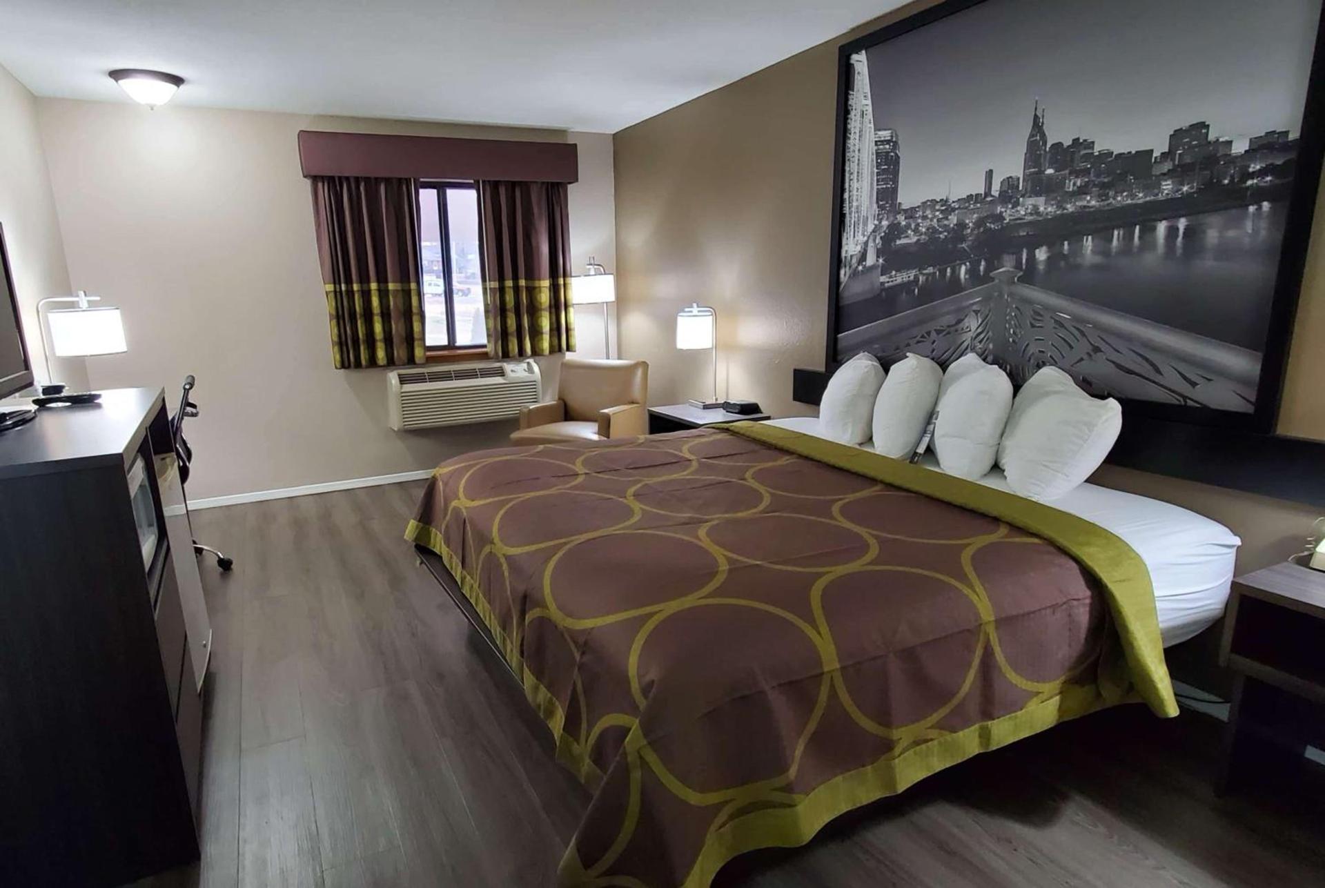 Super 8 by Wyndham Paris photo 10