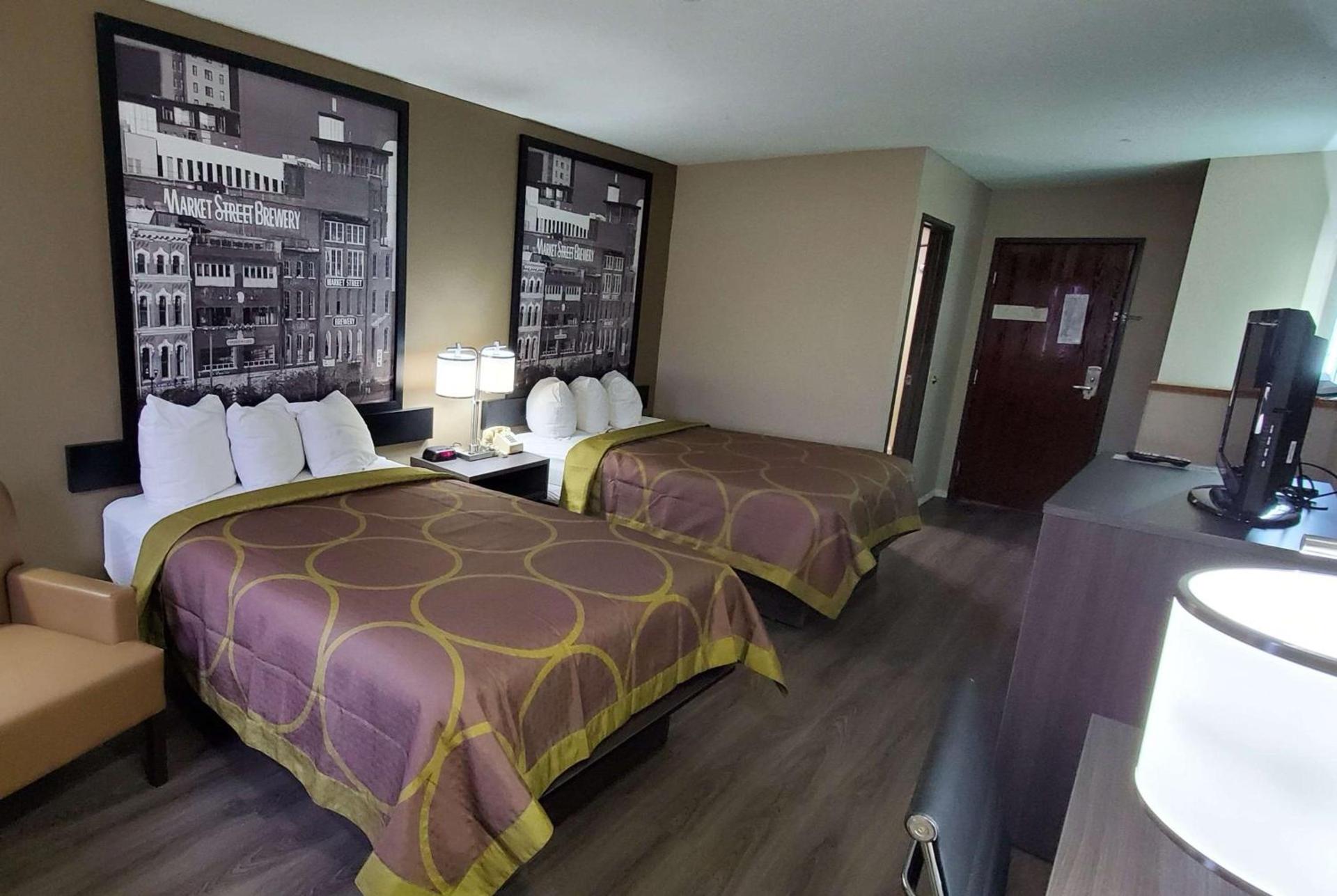 Super 8 by Wyndham Paris photo 7