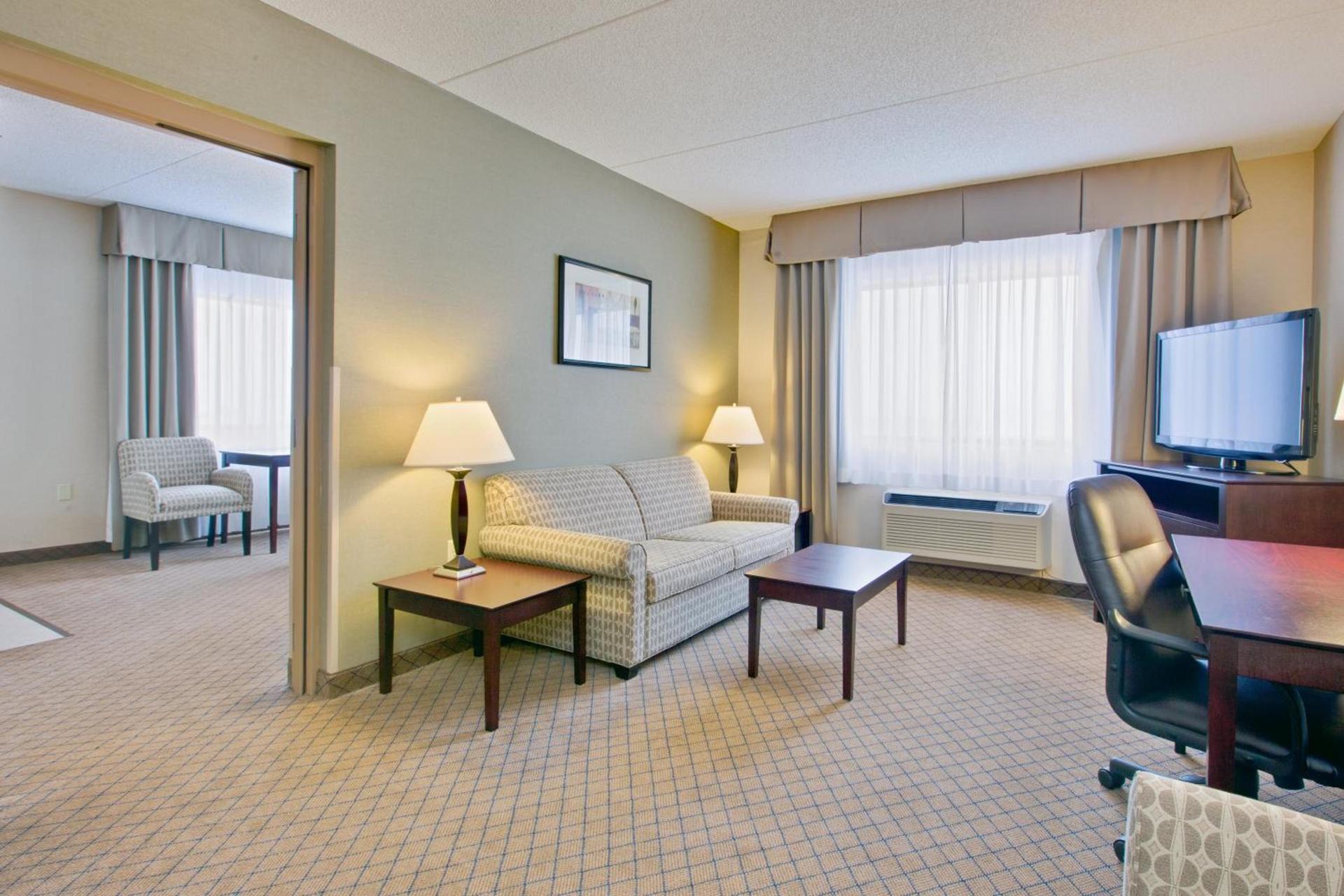 Holiday Inn Express Sault Ste Marie by IHG photo 22