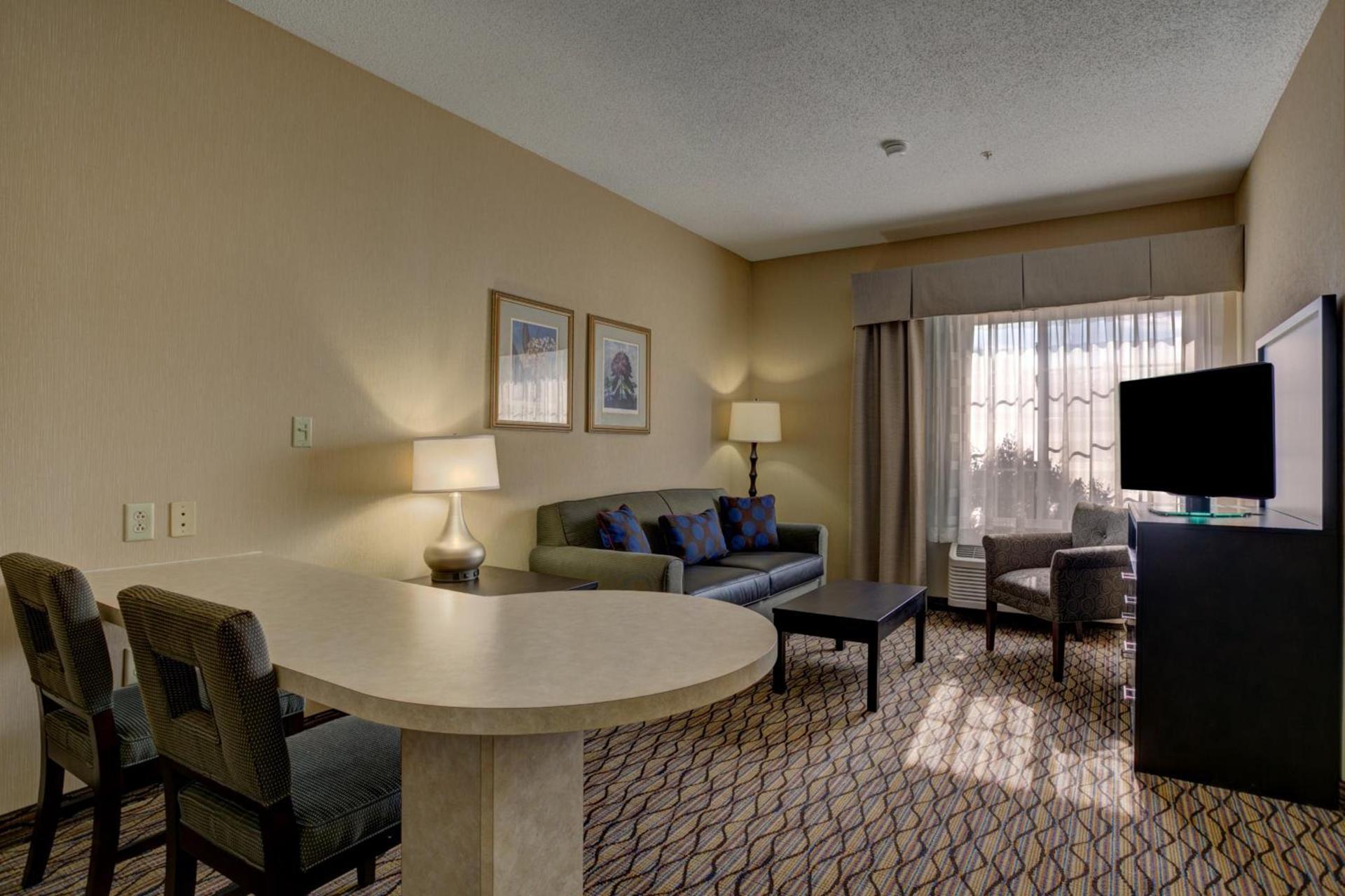 Holiday Inn Milwaukee Airport by IHG photo 8