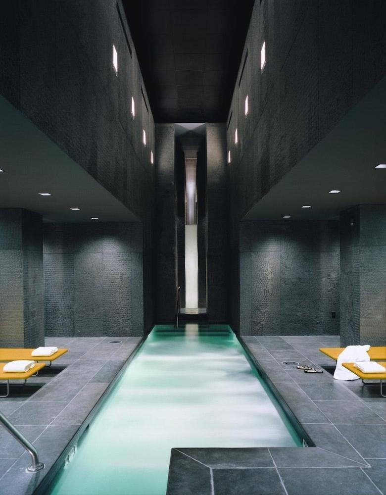 Delano Las Vegas by Suiteness photo 32