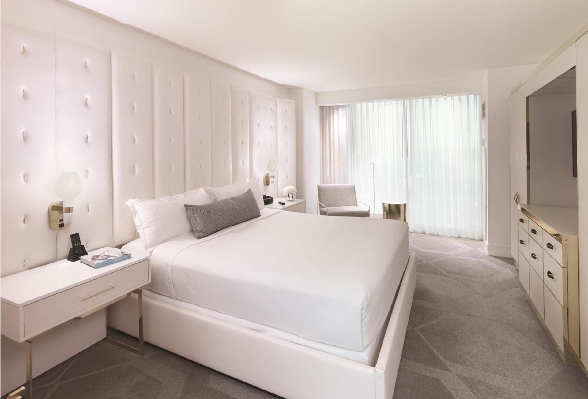 Delano Las Vegas by Suiteness photo 44