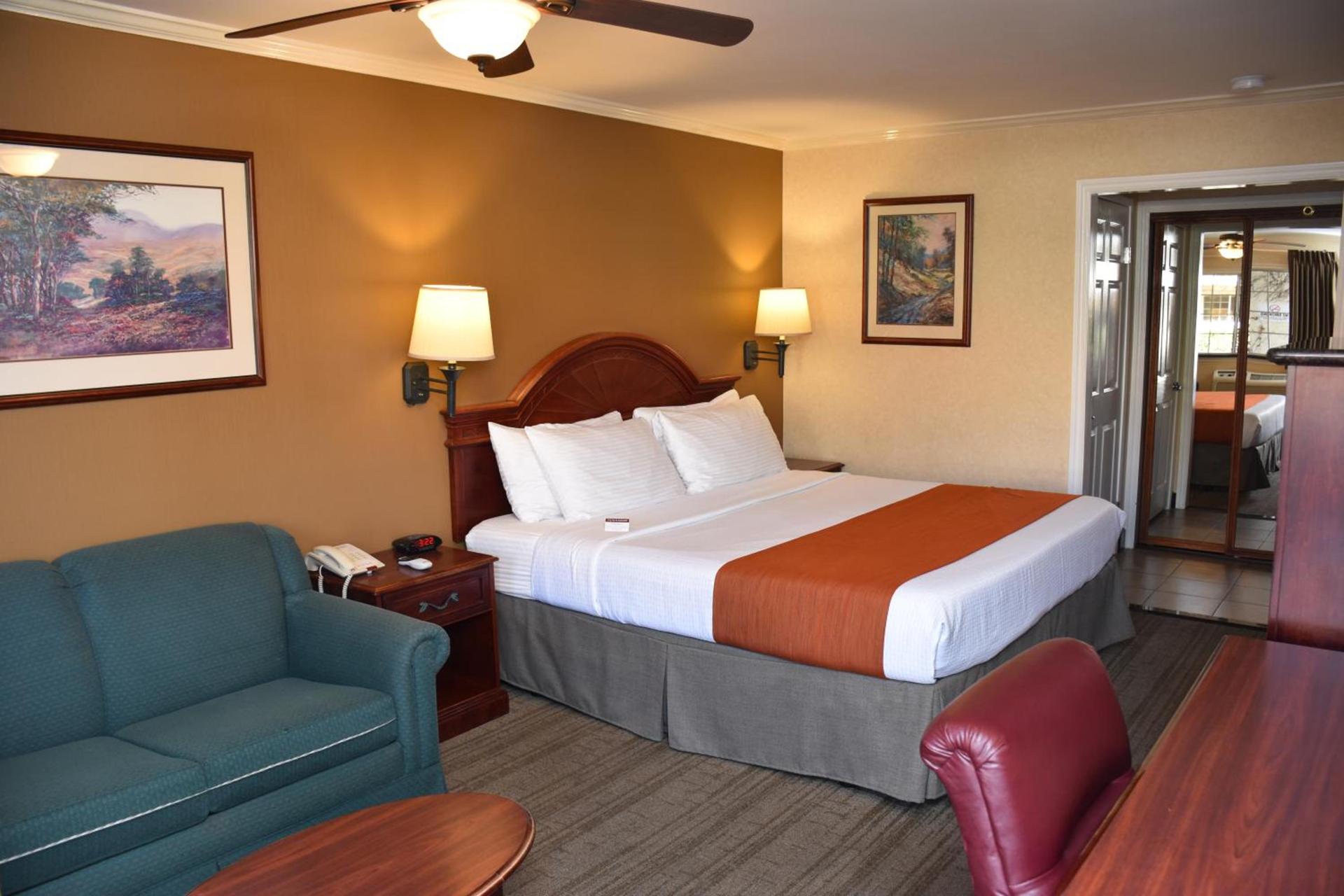Dynasty Suites Redlands photo 4