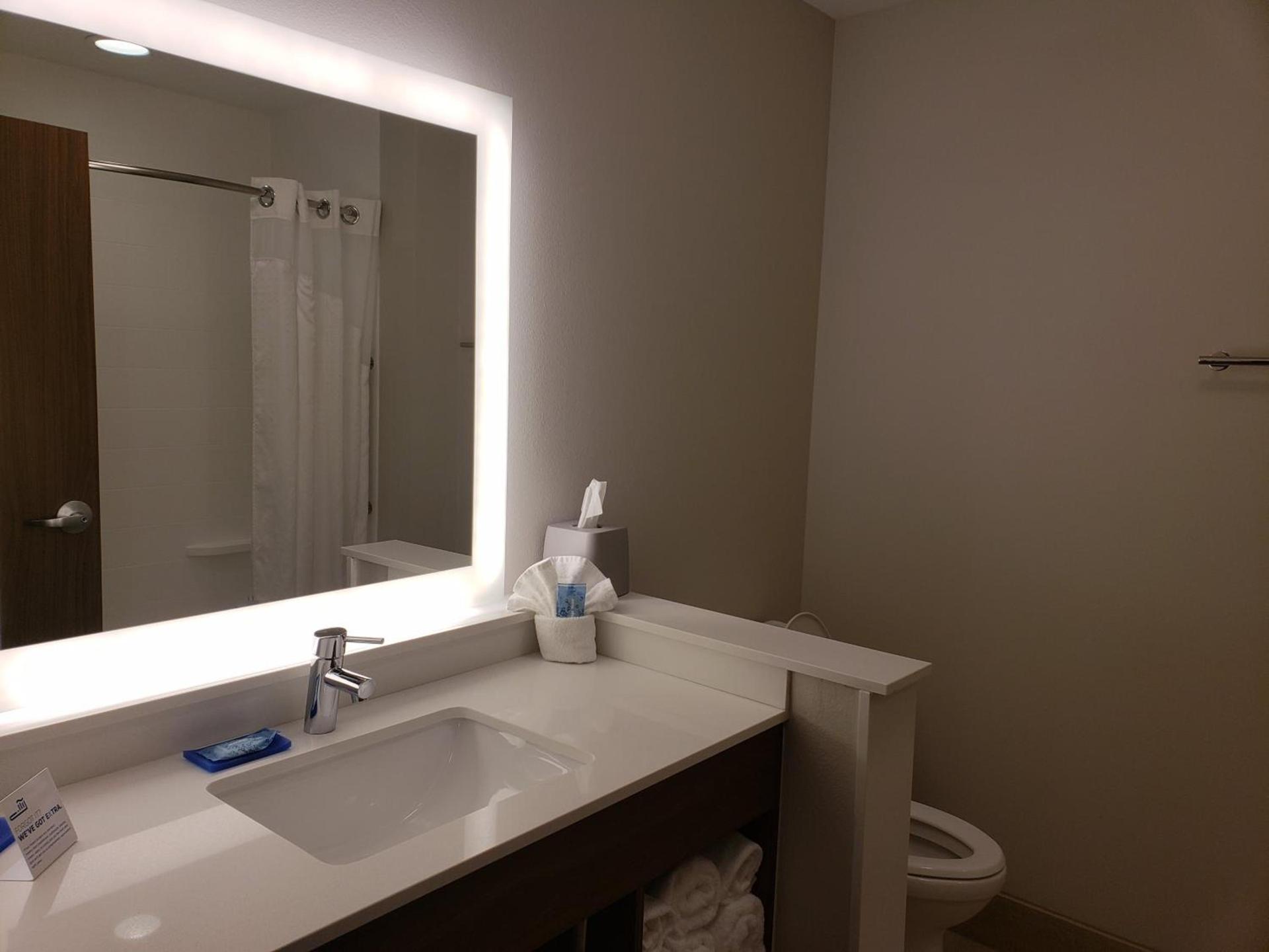 Holiday Inn Express & Suites - Brigham City - North Utah by IHG photo 27