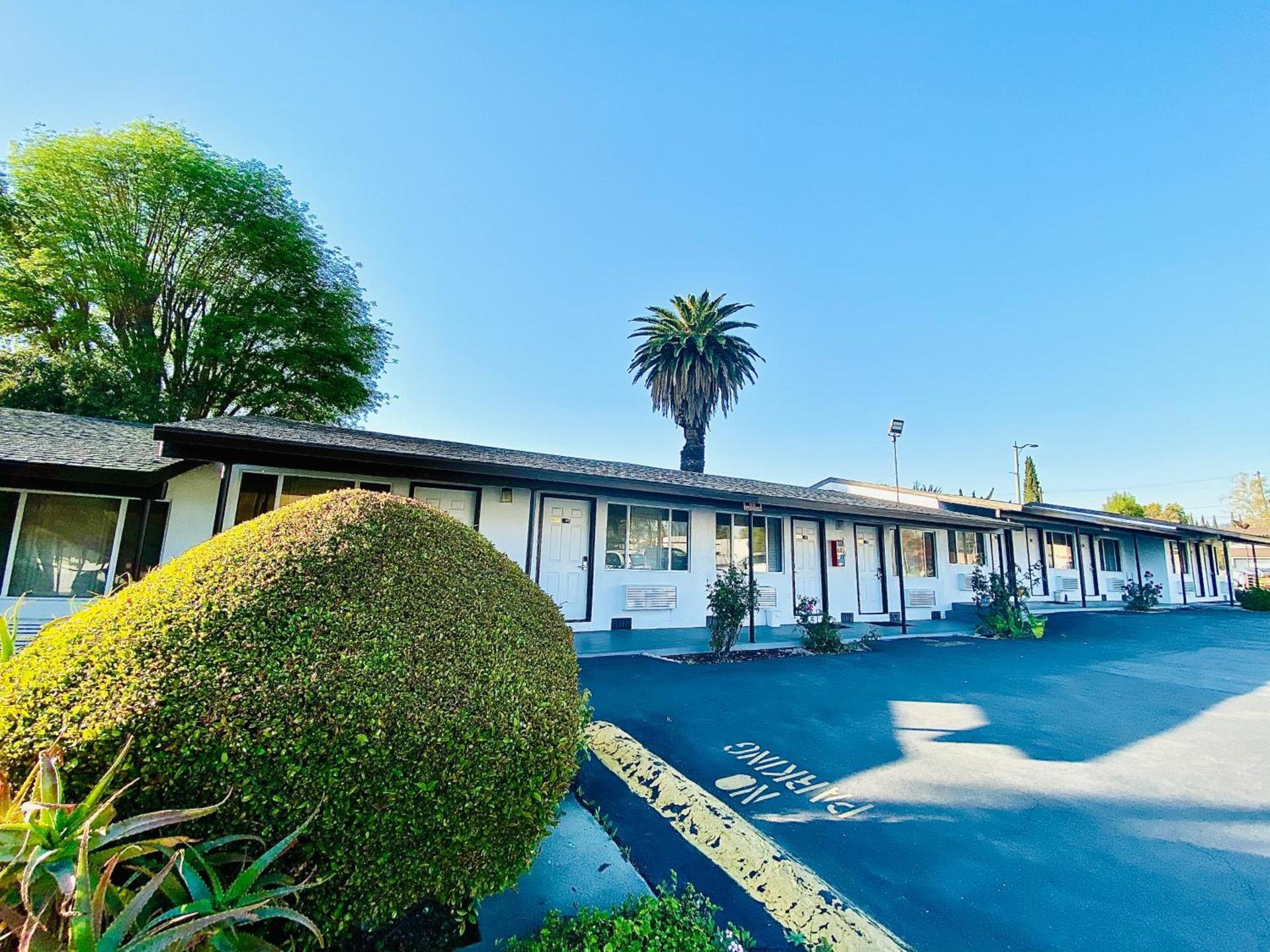 Casa Blanca Inn - Whittier, Los Angeles photo 4