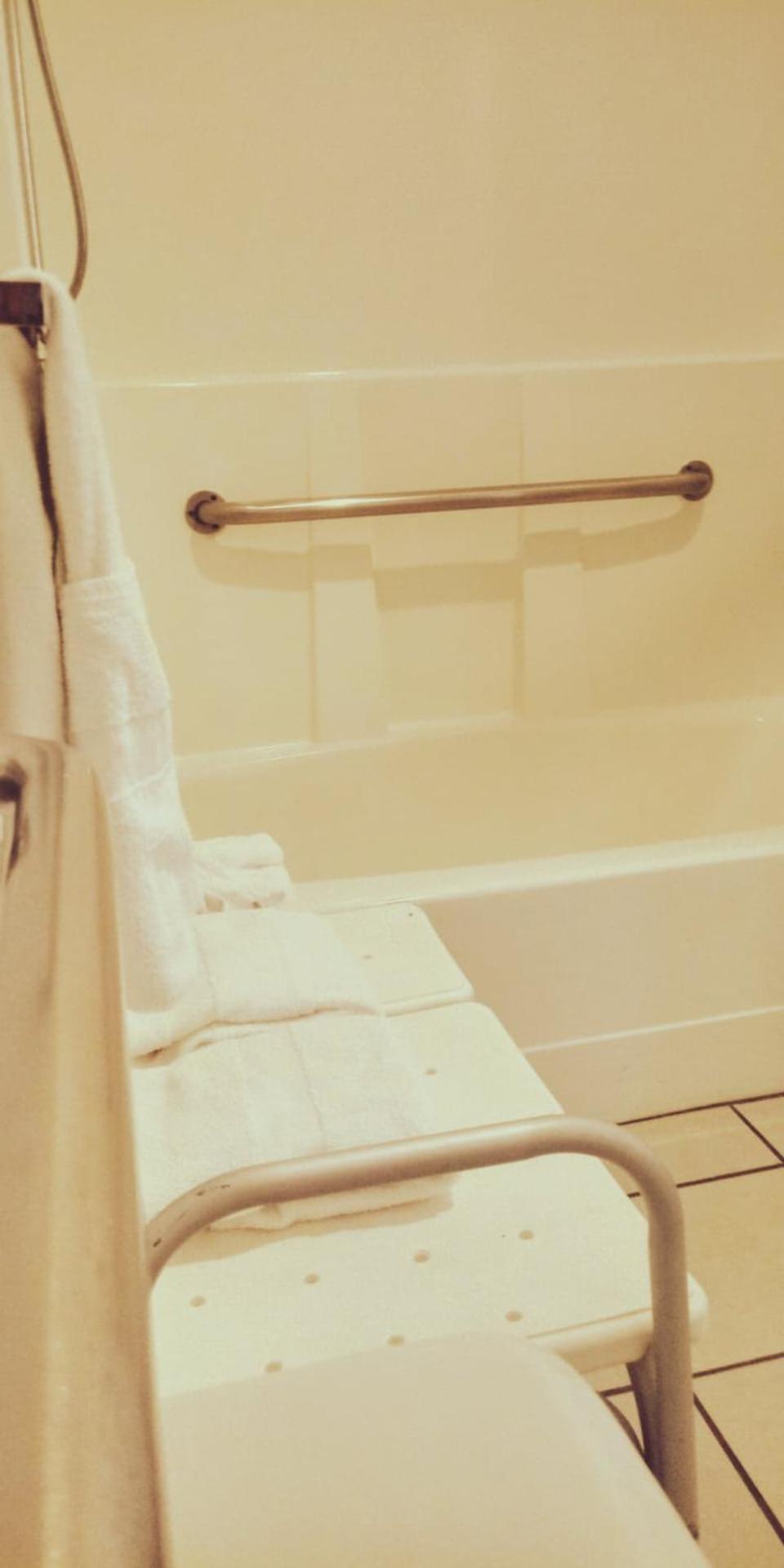 GuestHouse Inn Enumclaw photo 45