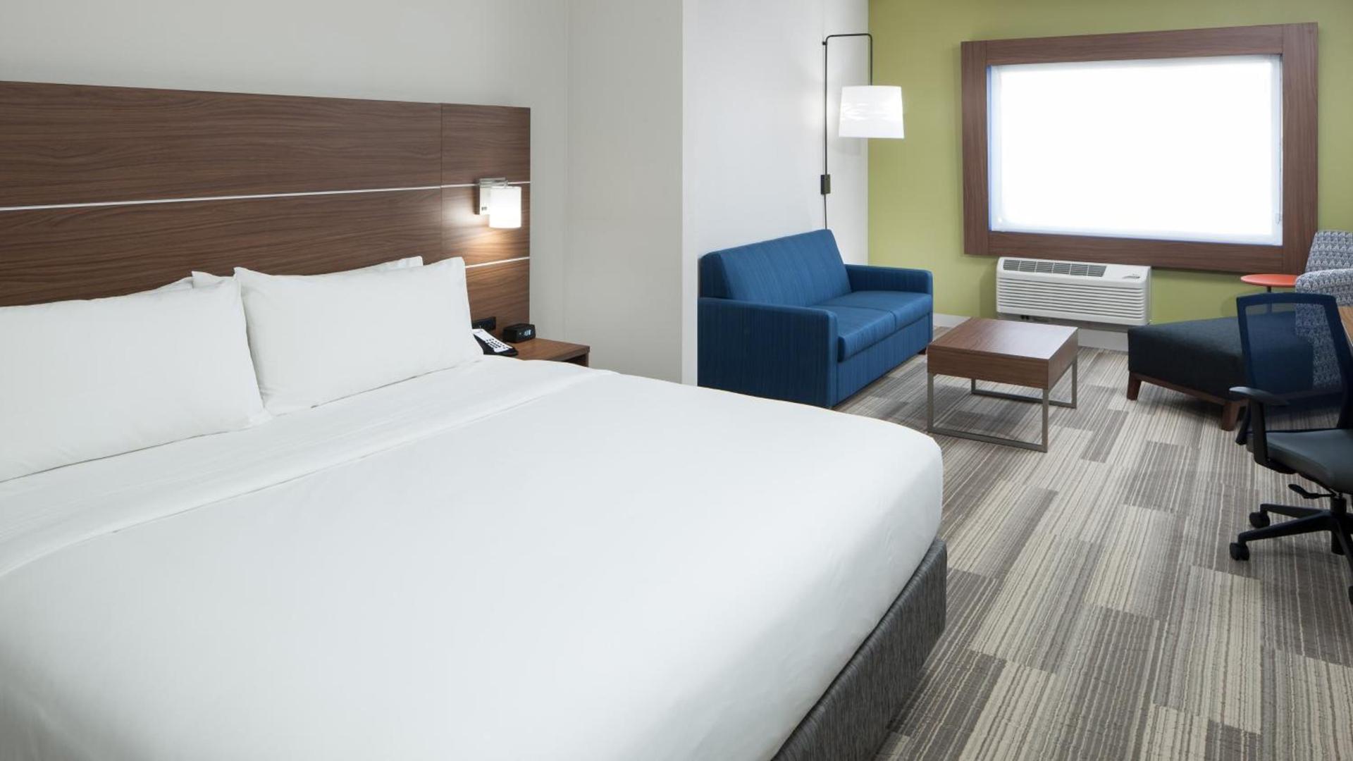 Holiday Inn Express & Suites Orlando At SeaWorld by IHG - With Free Shuttle Service to SeaWorld Parks photo 56