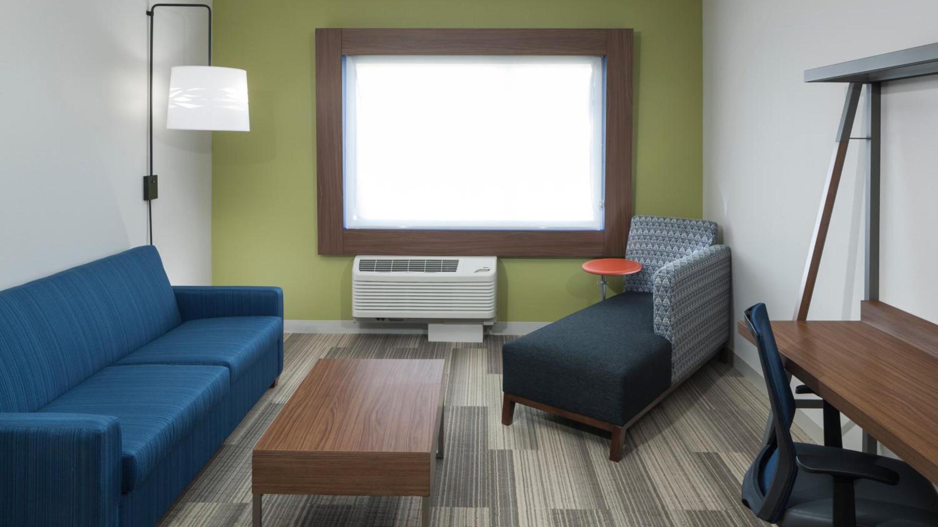 Holiday Inn Express & Suites Orlando At SeaWorld by IHG - With Free Shuttle Service to SeaWorld Parks photo 46