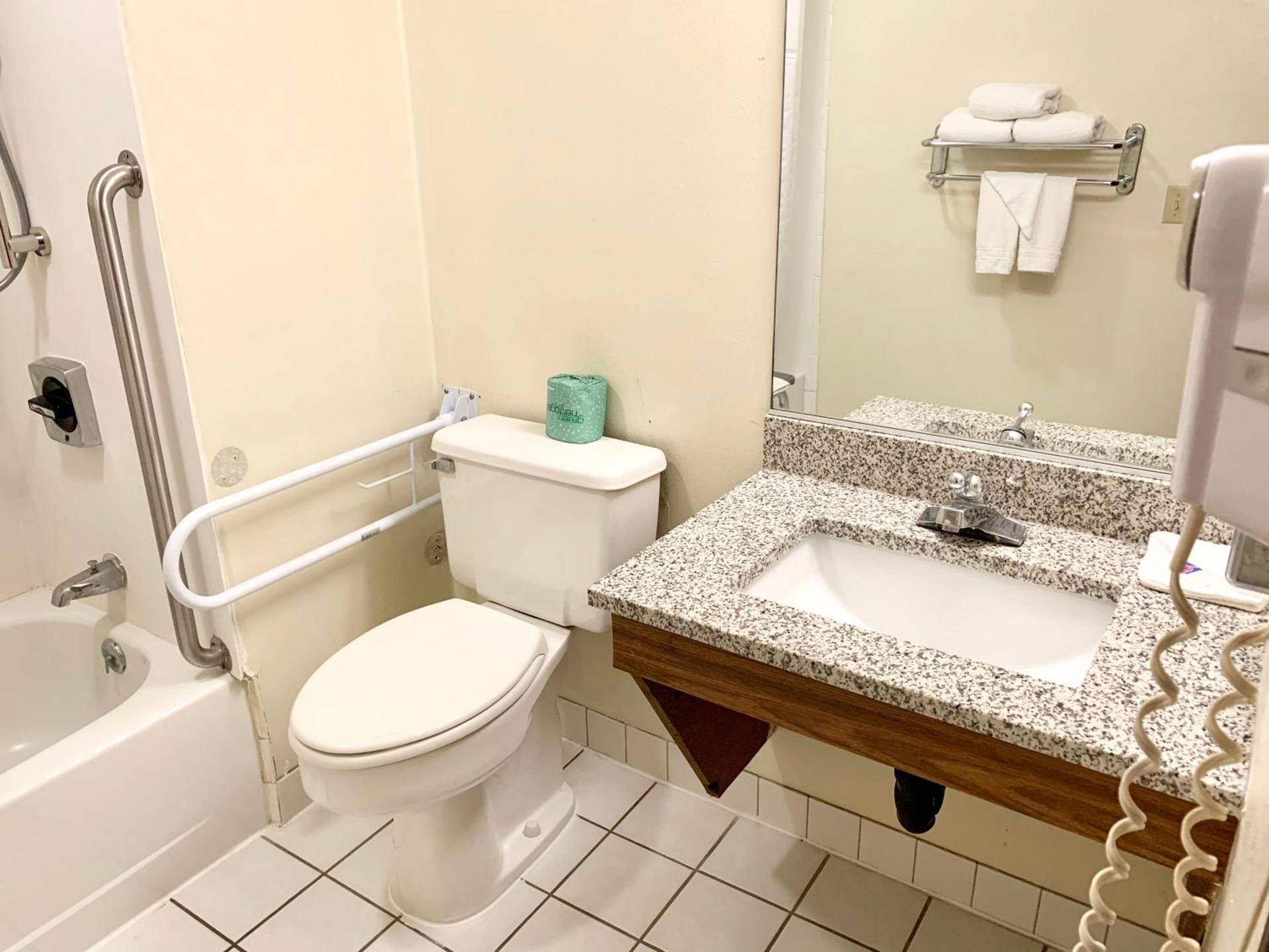 Motel 6 McGraw, NY - Cortland photo 27