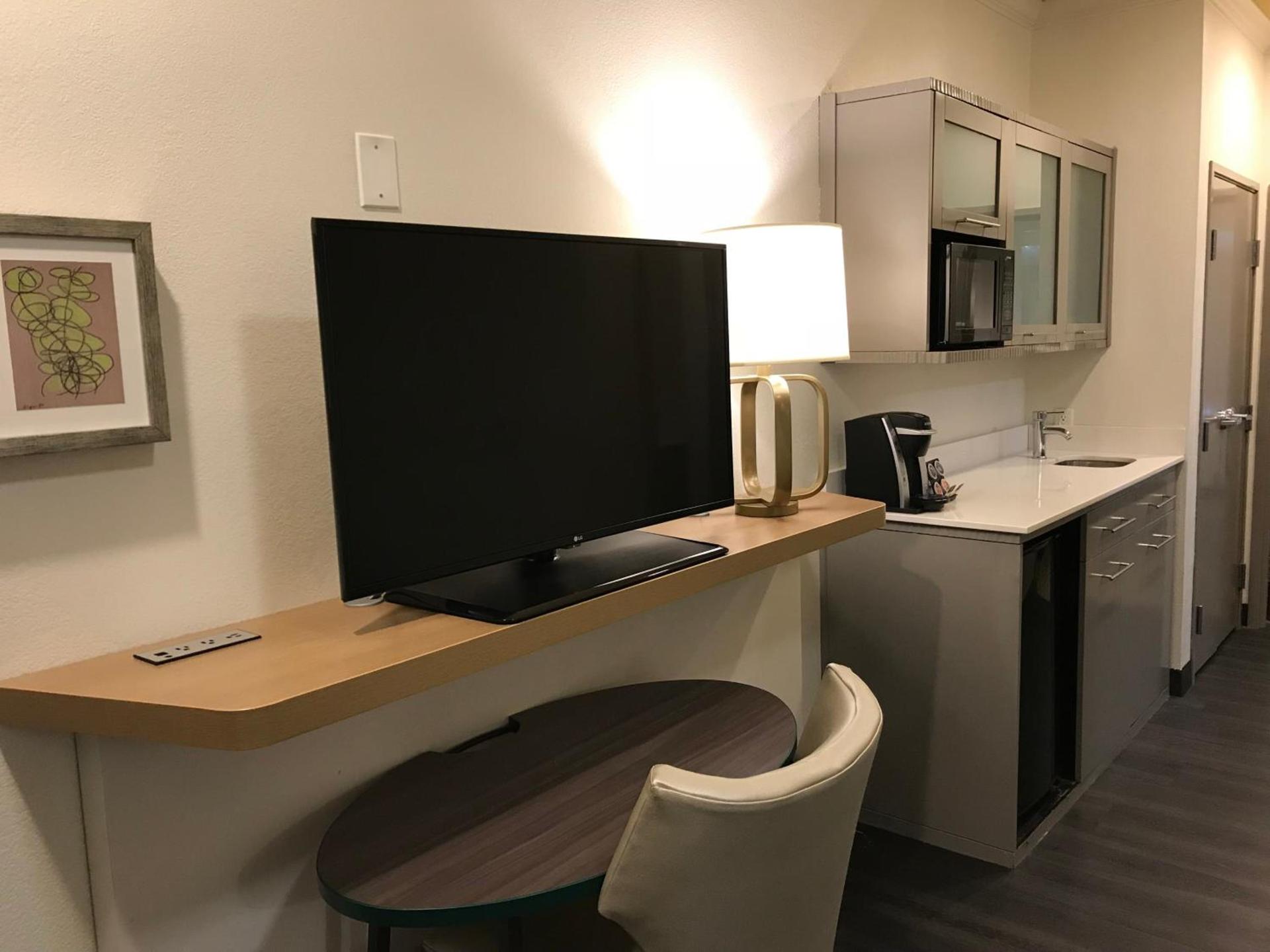 Holiday Inn & Suites McKinney - N Allen by IHG photo 45