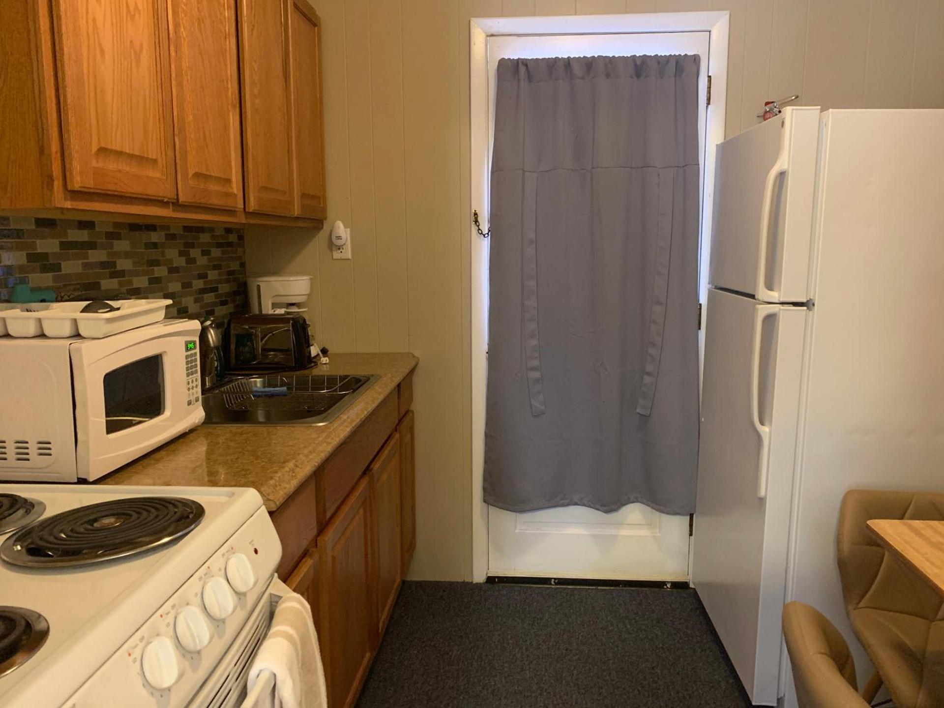 Starlite Motel & Suites photo 38