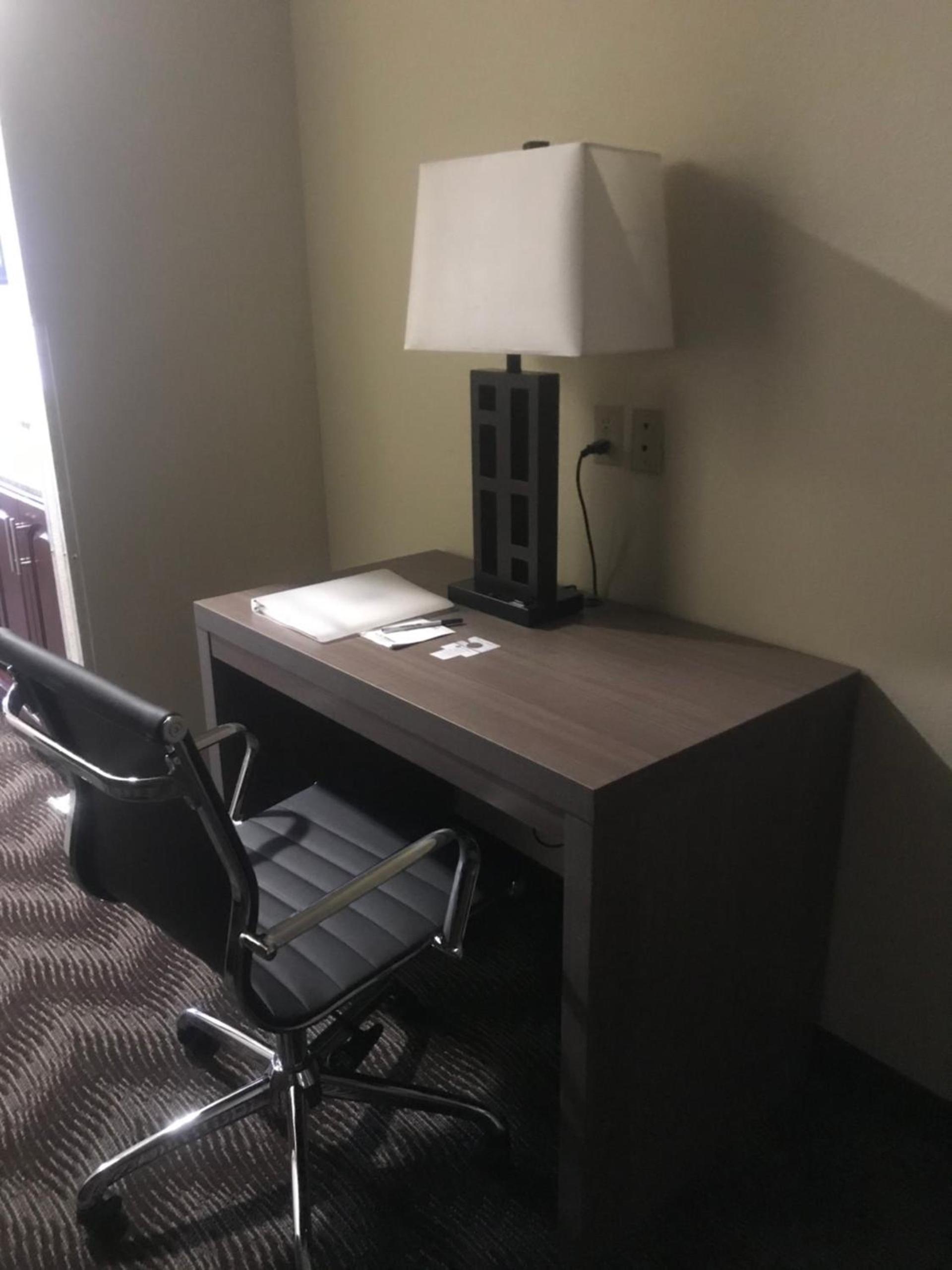 Quality Suites photo 34