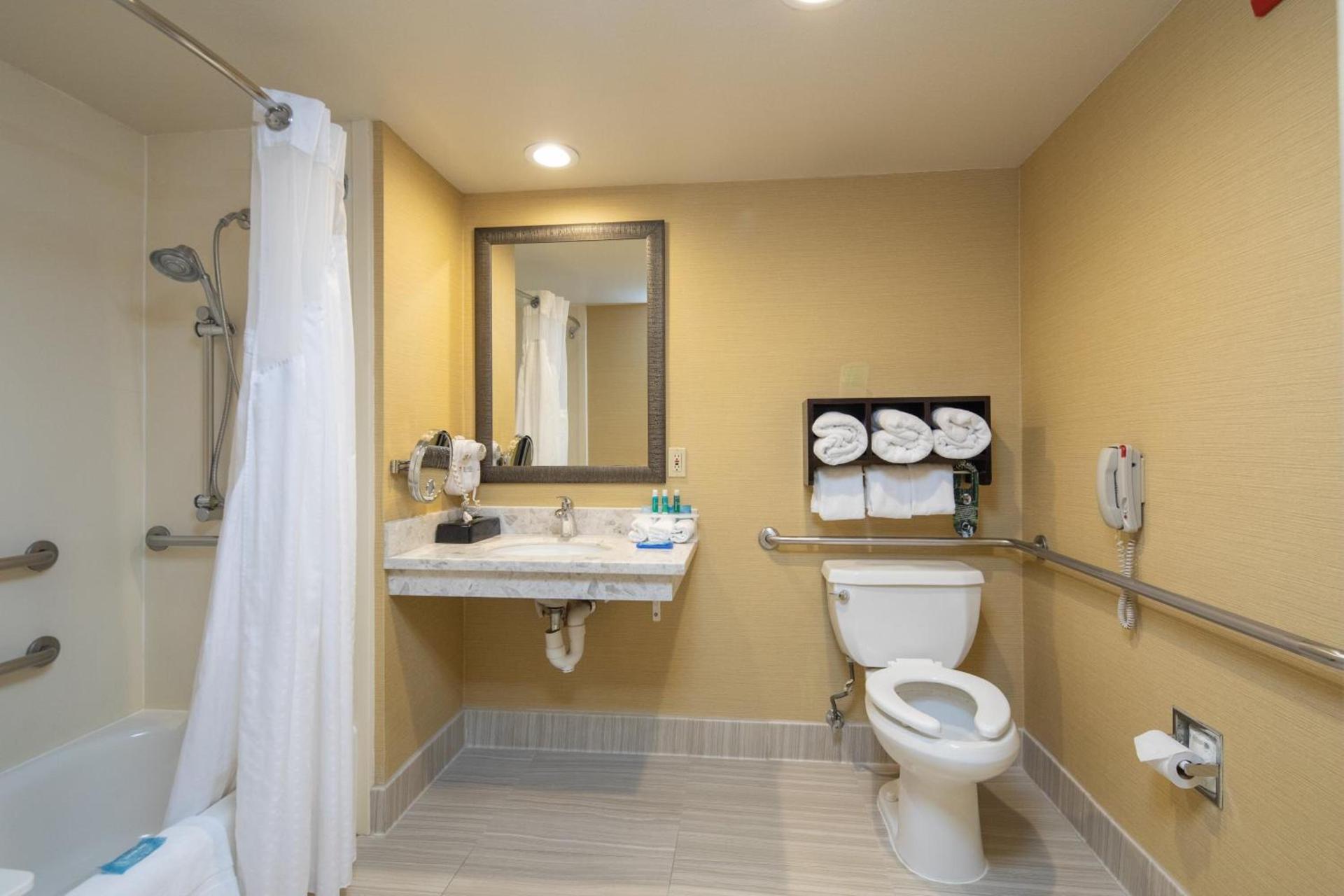 Holiday Inn Express Castro Valley - I-580 by IHG photo 30