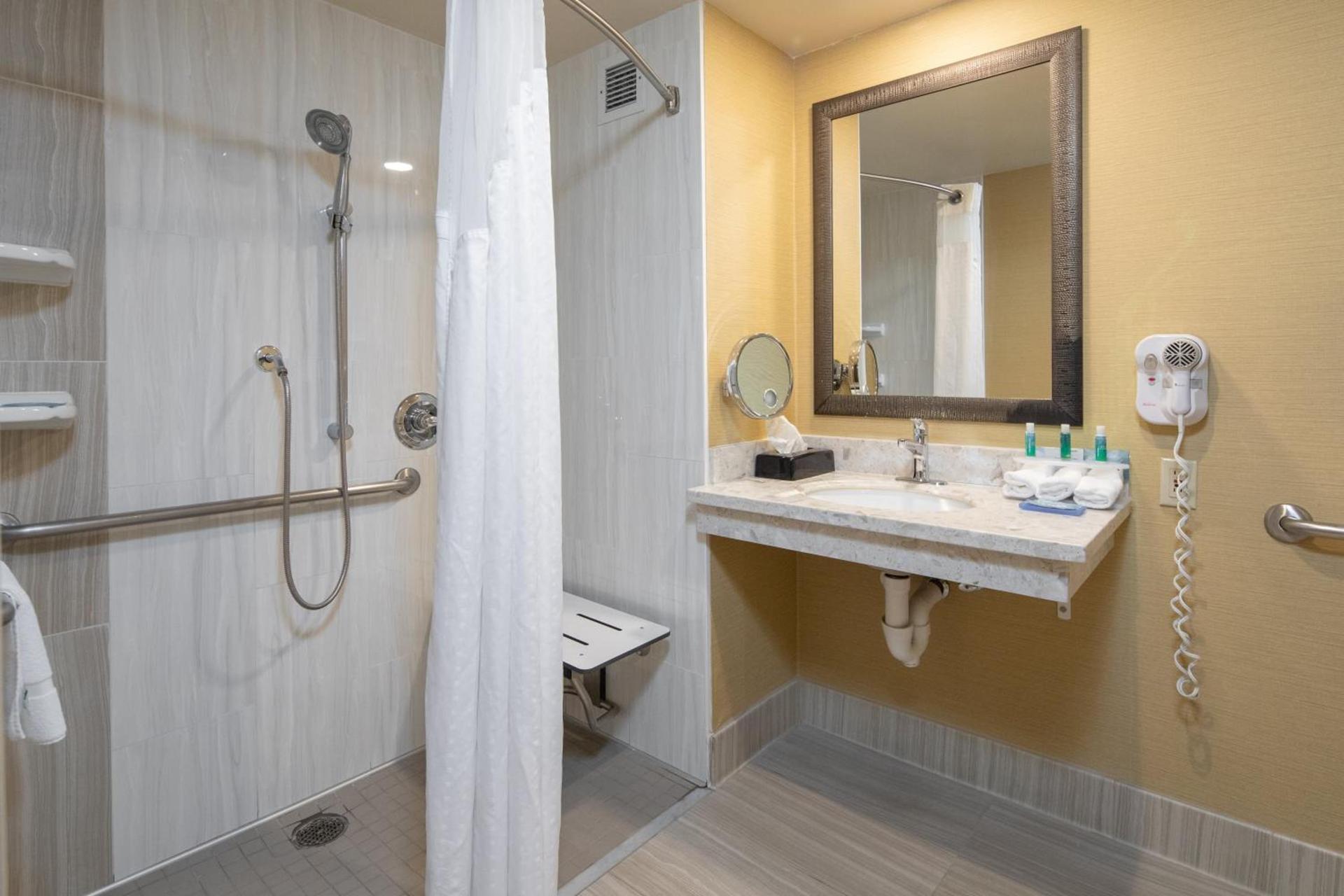 Holiday Inn Express Castro Valley - I-580 by IHG photo 33