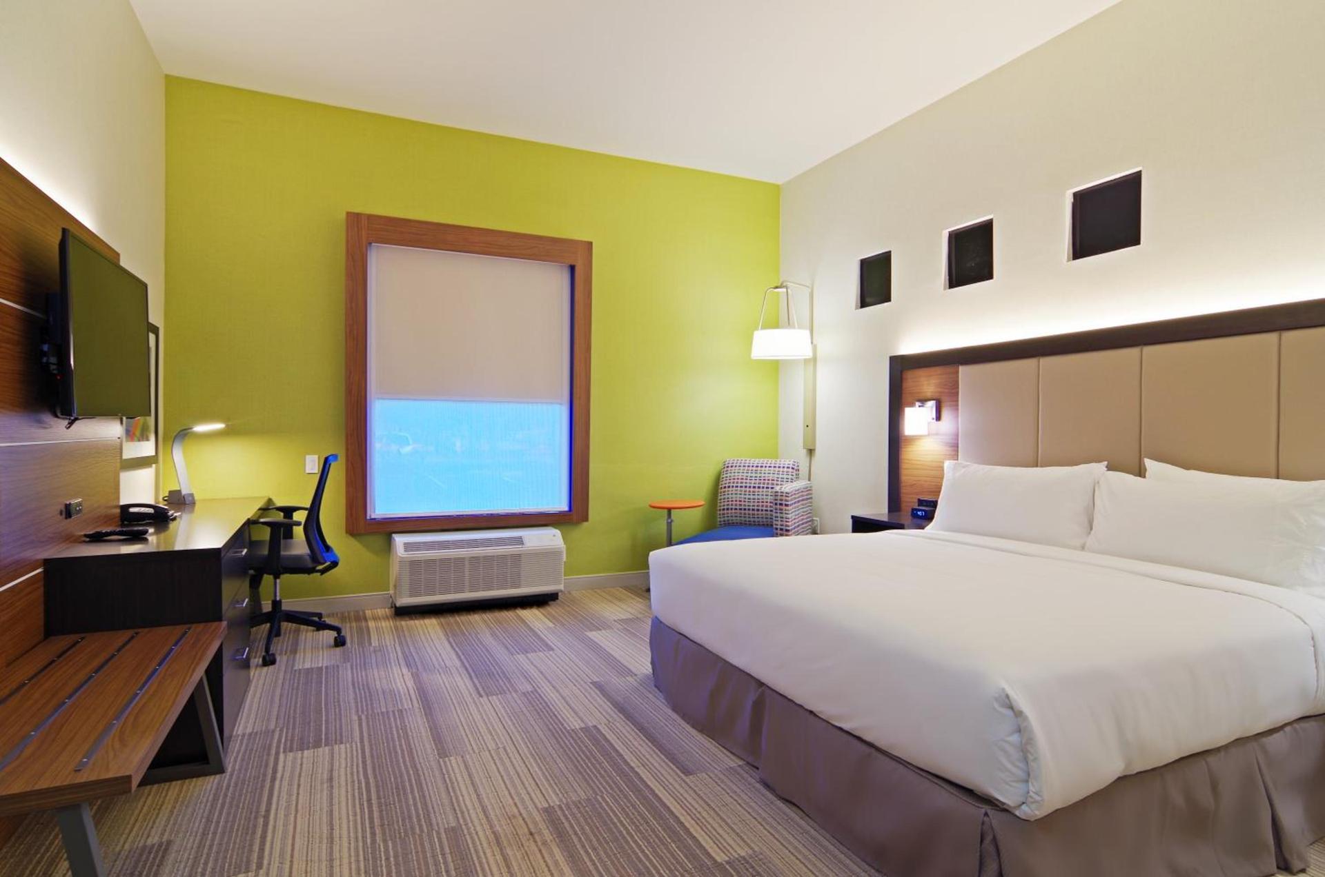 Holiday Inn Express & Suites - Phoenix North - Scottsdale by IHG photo 24