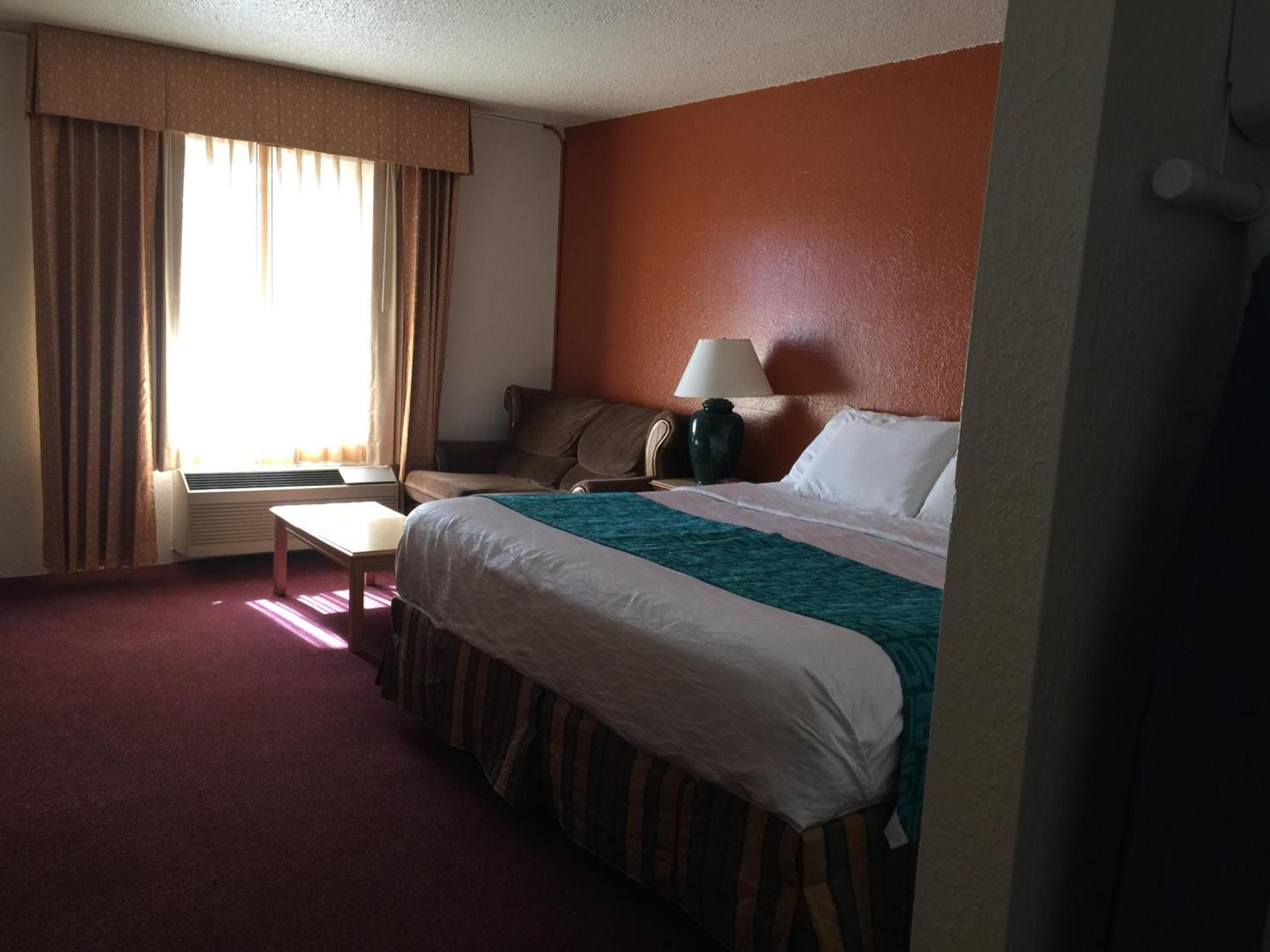 Pine Tree inn photo 25