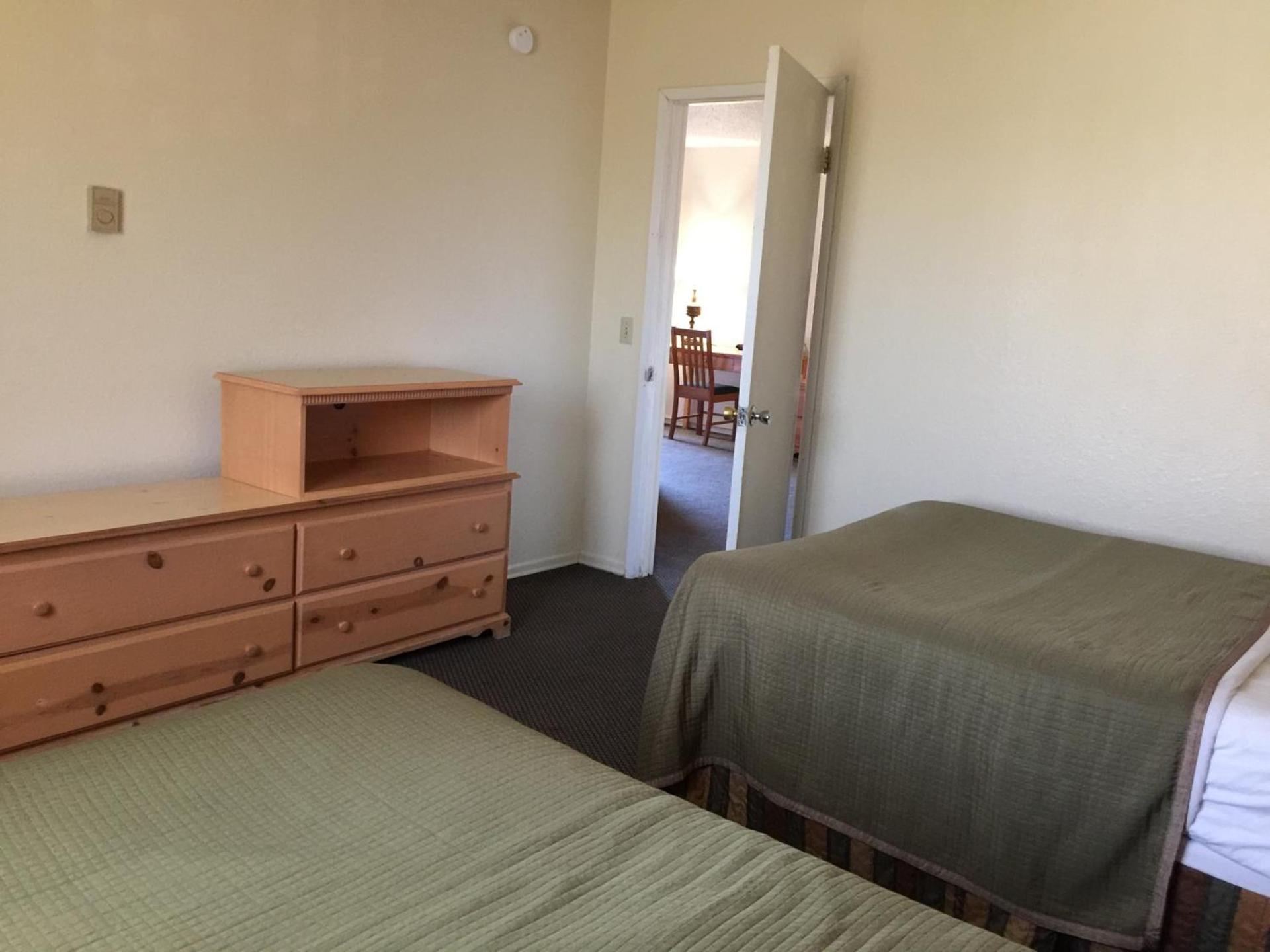 Pine Tree inn photo 16