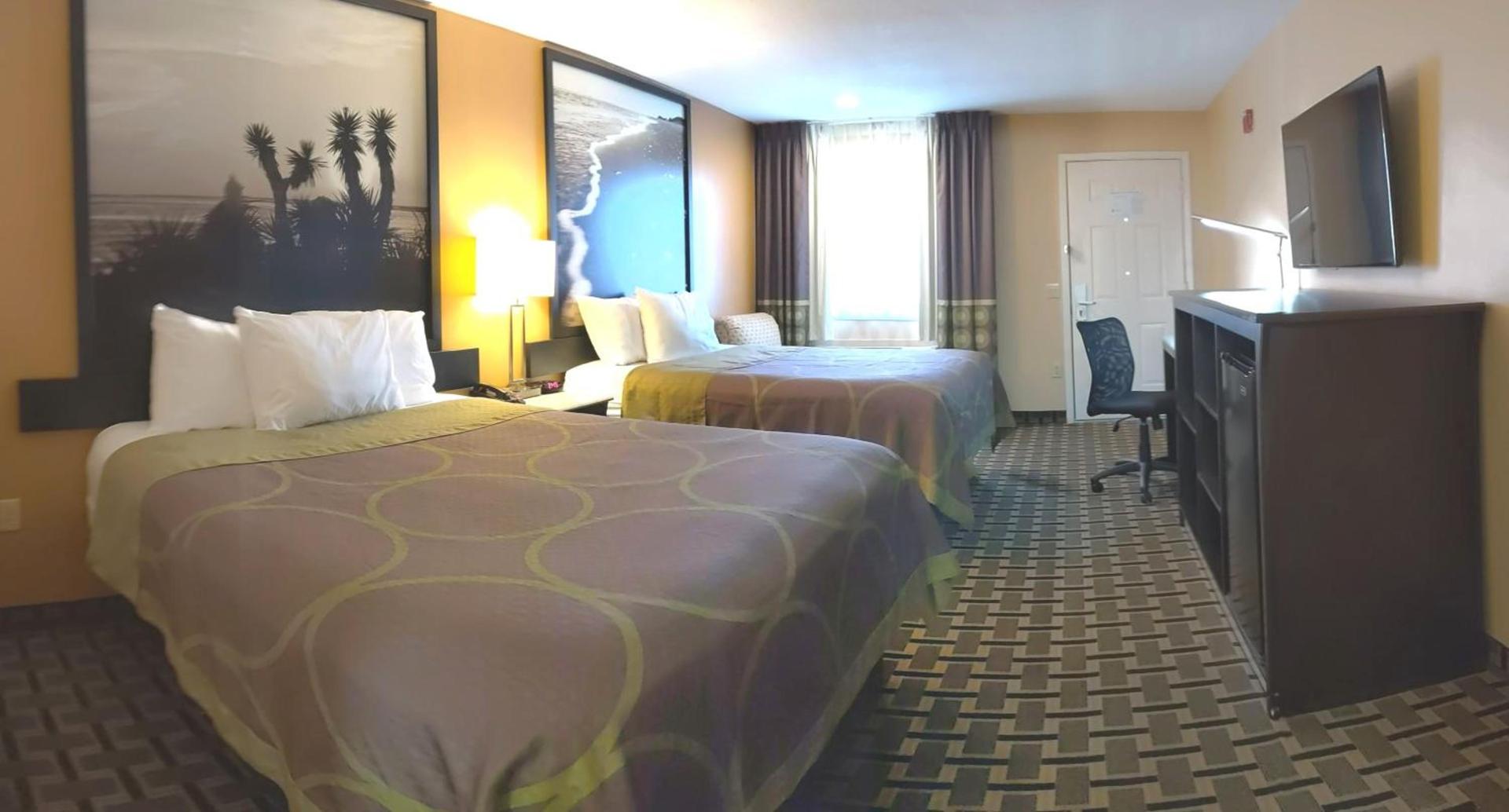 Super 8 by Wyndham Houston/Willowbrook Hwy 249 photo 43