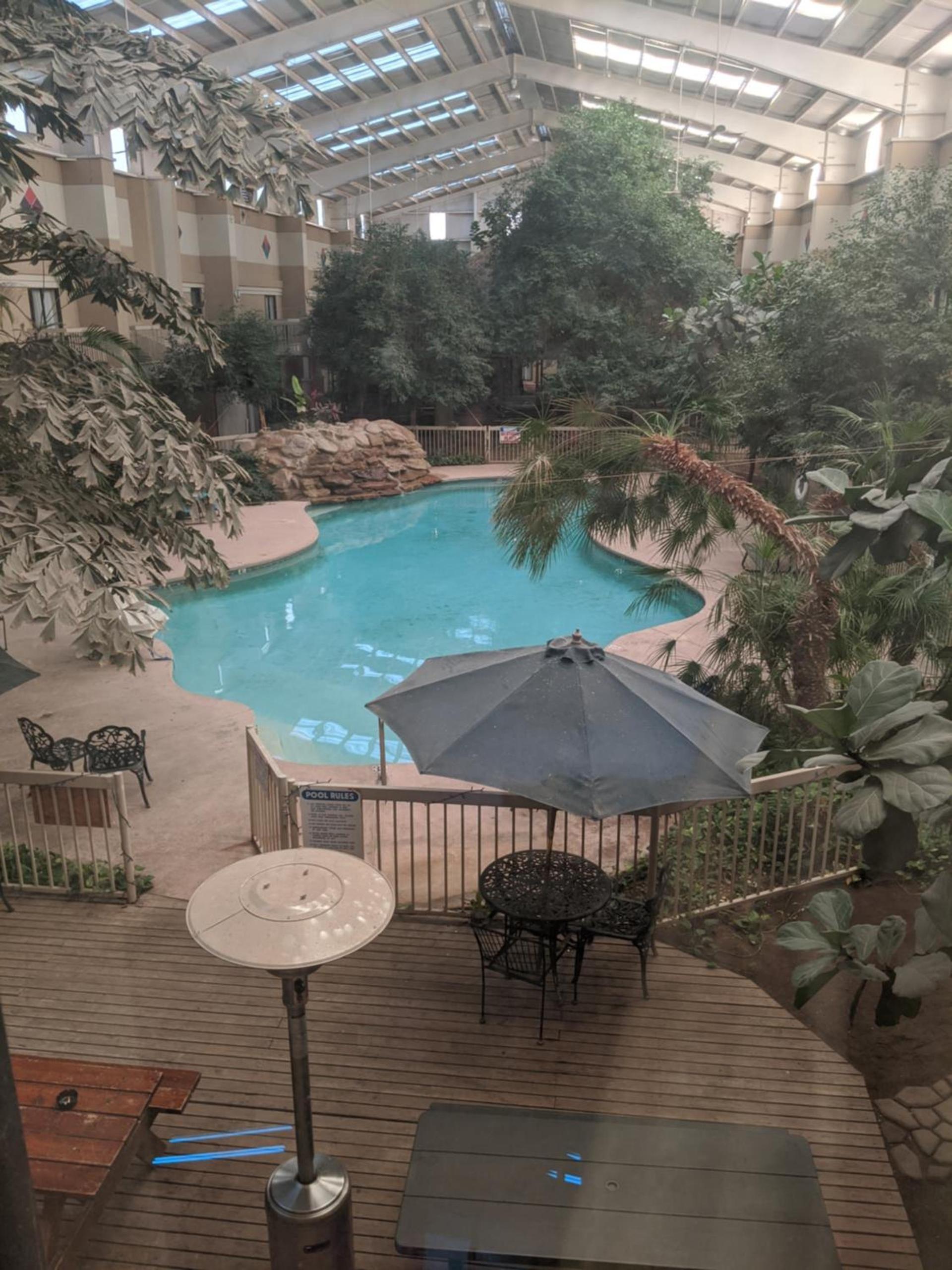 Atrium Inn photo 8