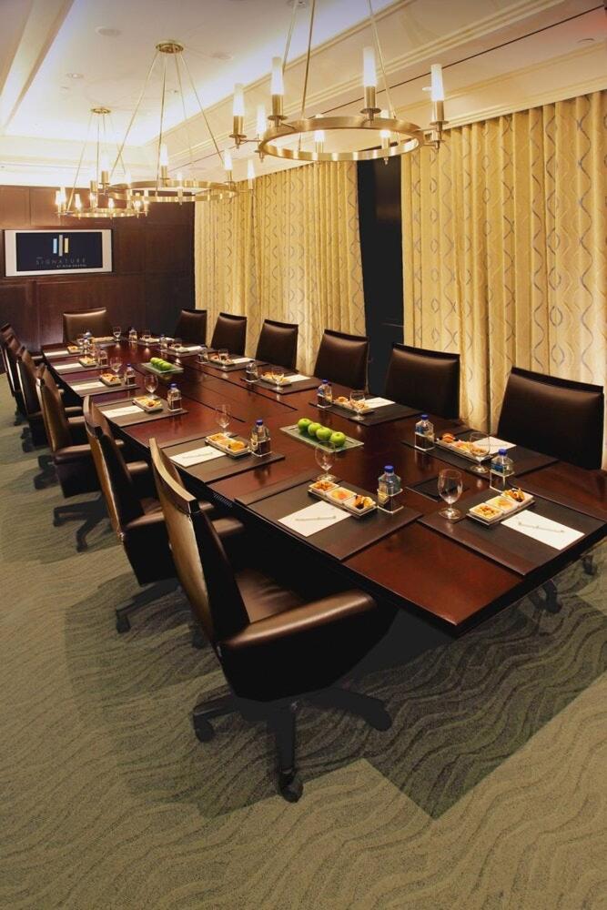The Signature at MGM Grand by Suiteness photo 14