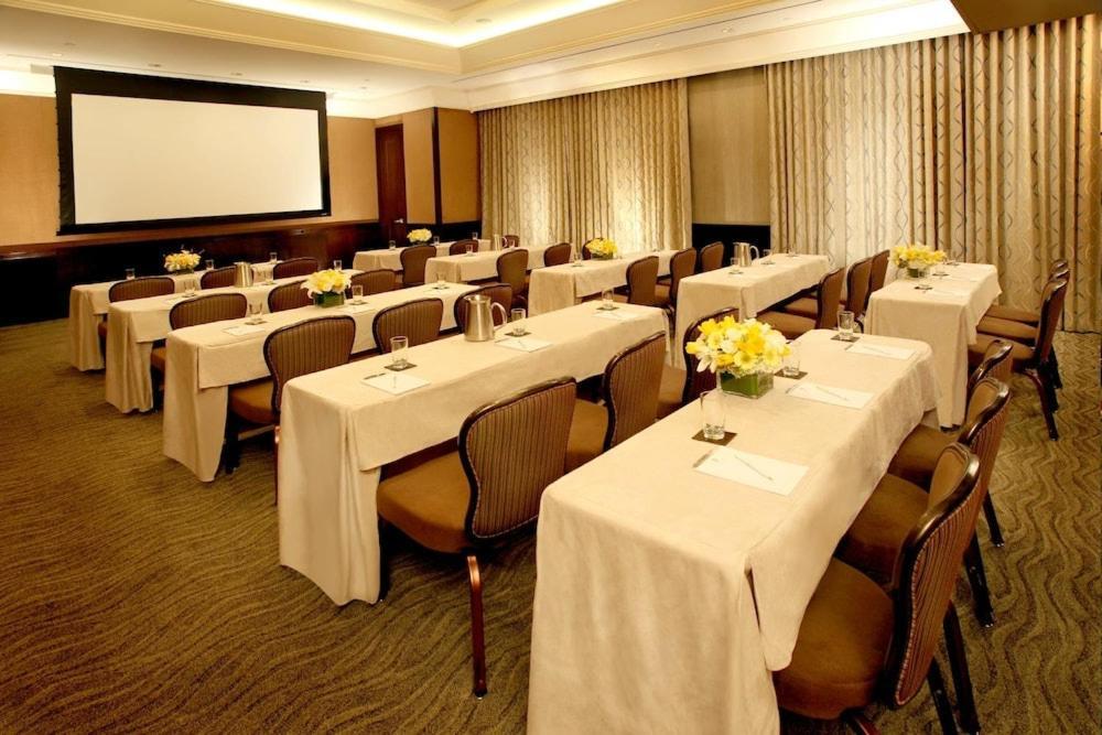 The Signature at MGM Grand by Suiteness photo 18