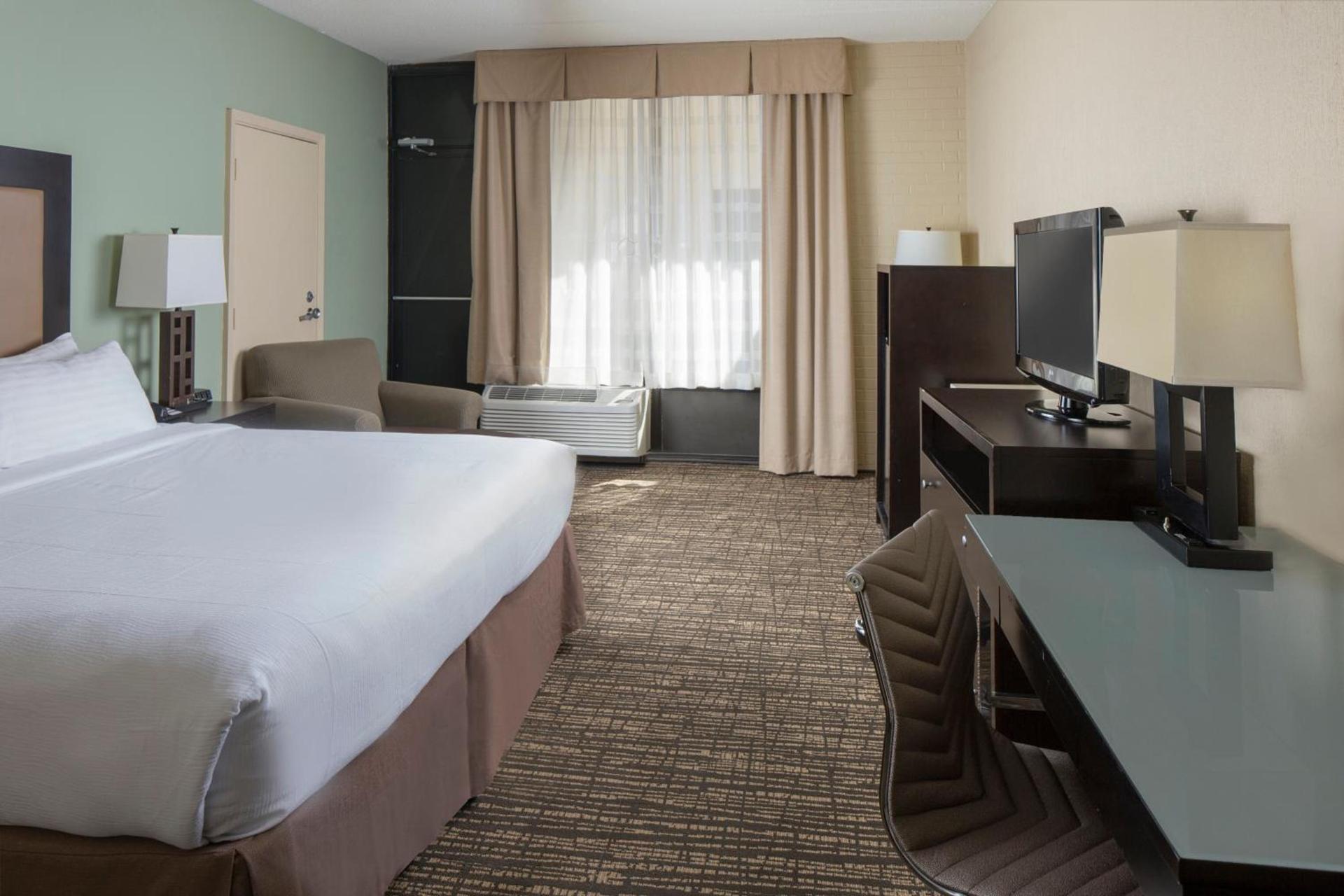 Holiday Inn Resort Galveston - On The Beach by IHG photo 45