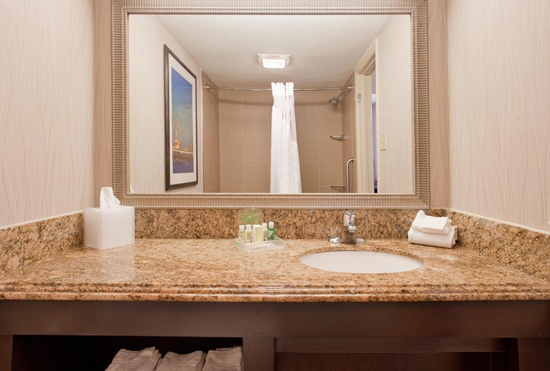 Holiday Inn Resort Galveston - On The Beach by IHG photo 44