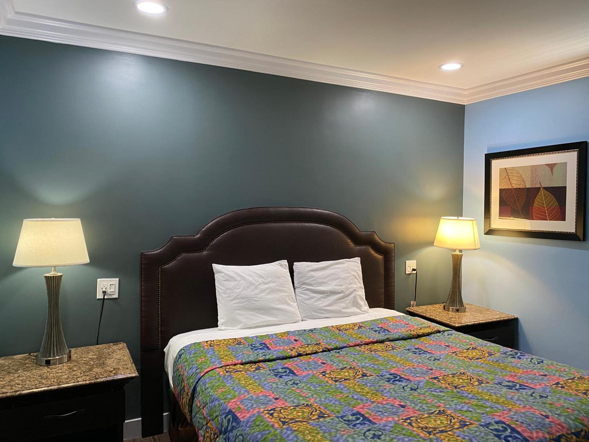 Redondo Beach Motel - LAX photo 17