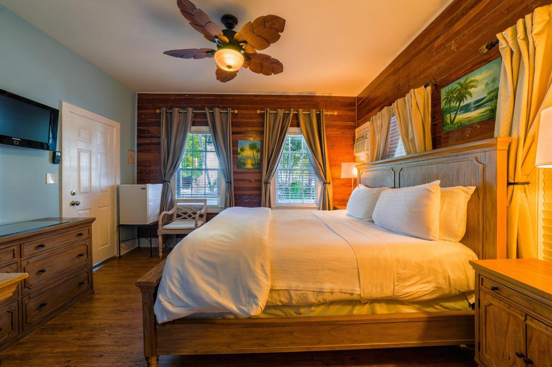 Seascape Tropical Inn photo 6