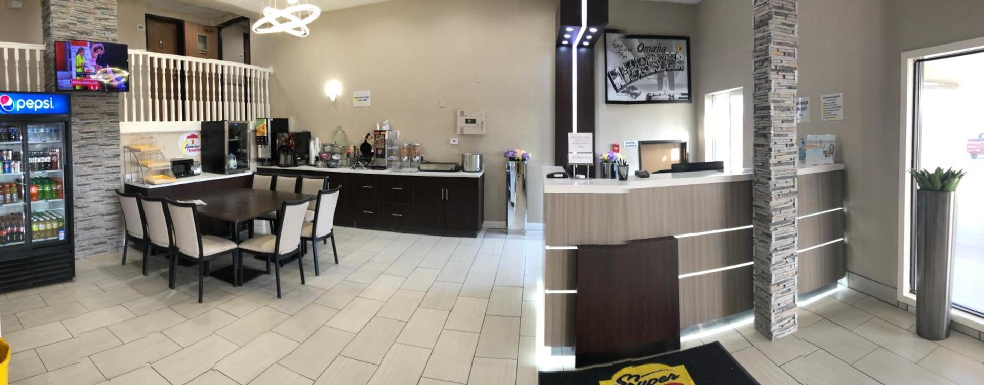 Super 8 by Wyndham Omaha SW photo 14