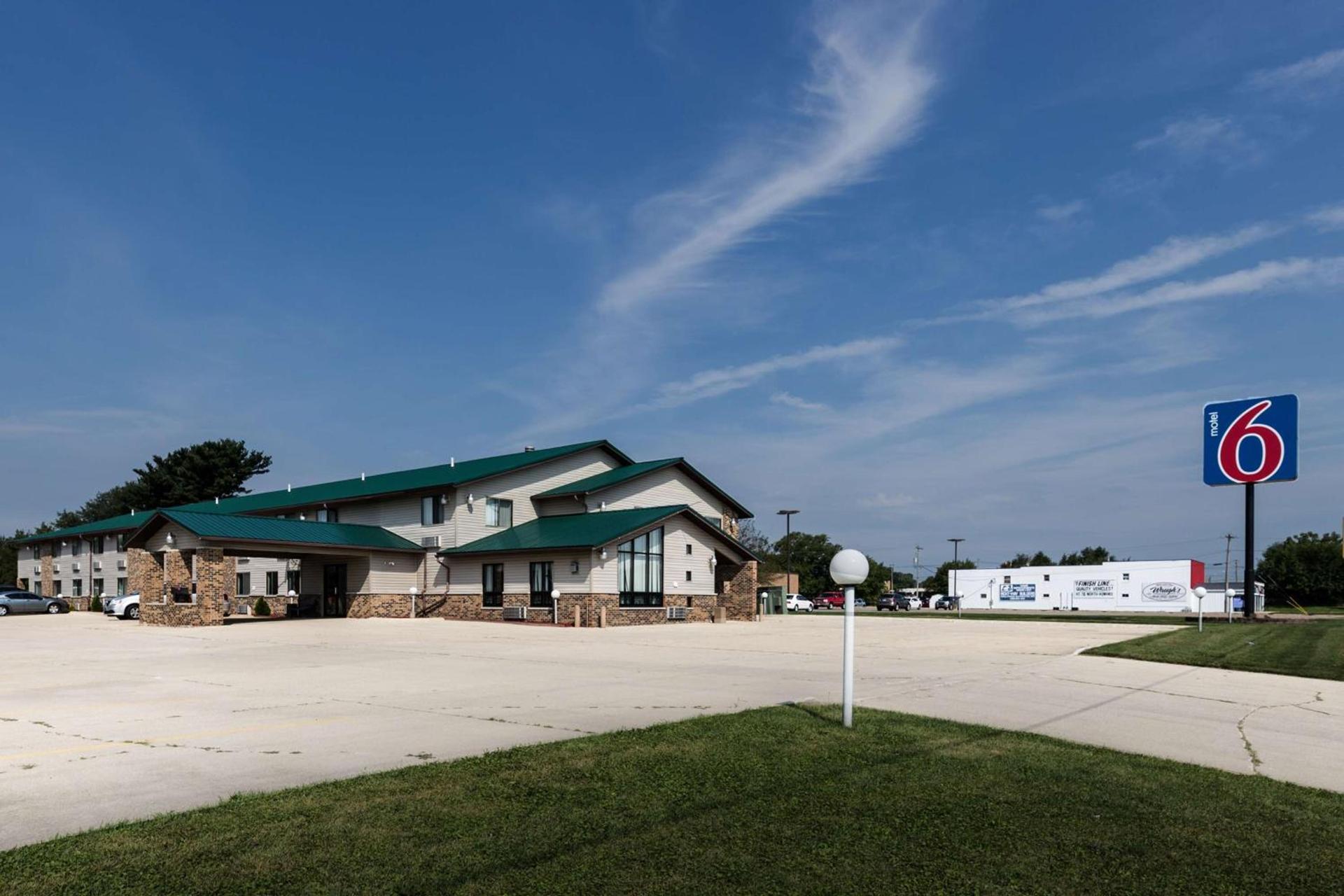 Motel 6-Kewanee, IL photo 3