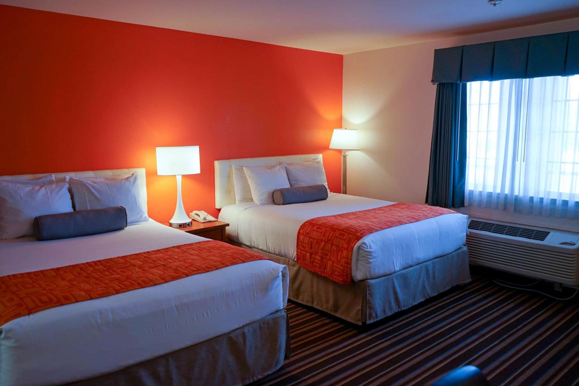 Howard Johnson by Wyndham Salinas photo 17