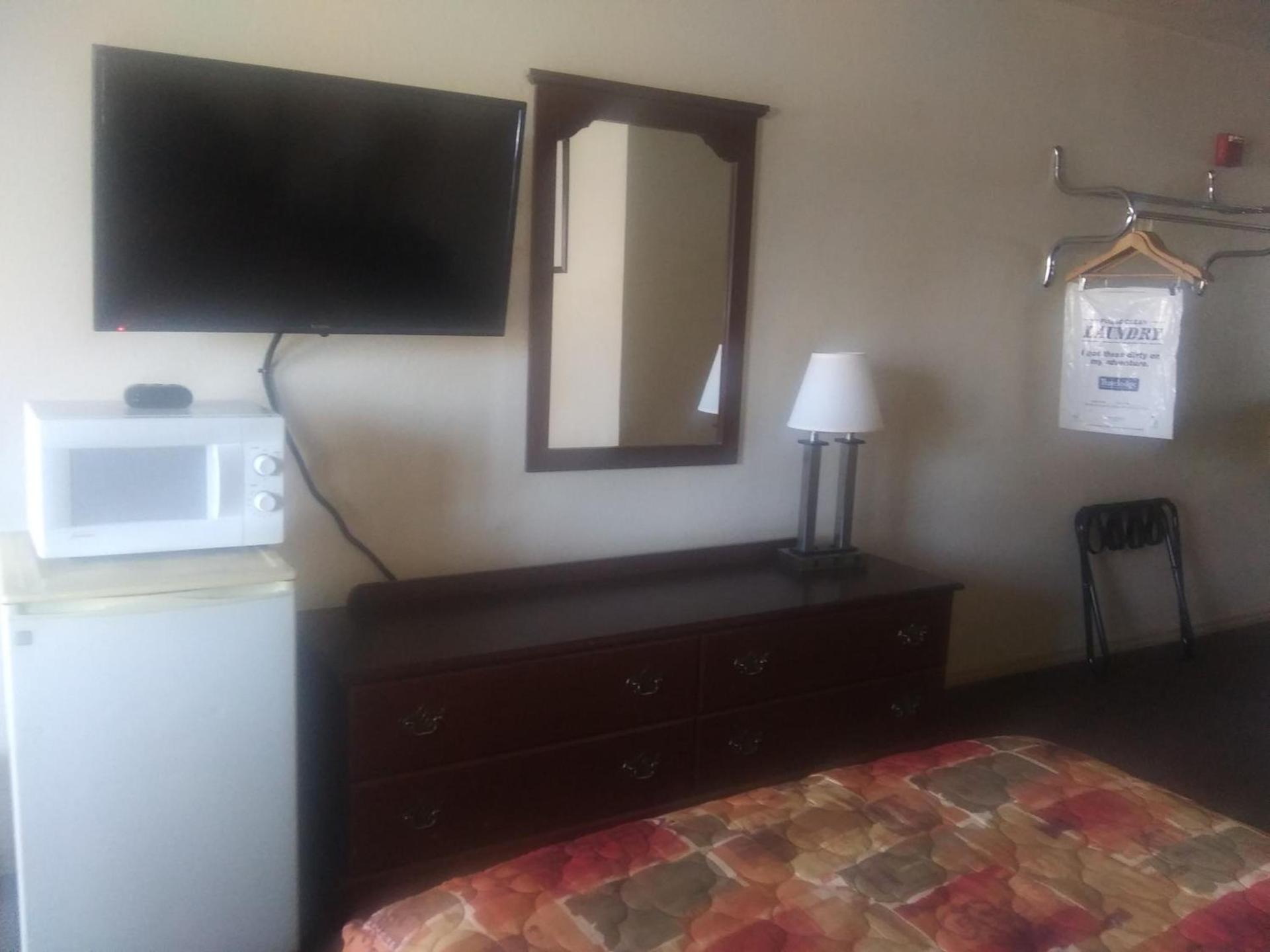 El Rancho Motel photo 26