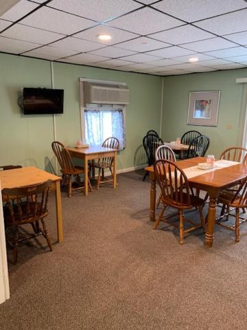 Colonial Valley Motel photo 10
