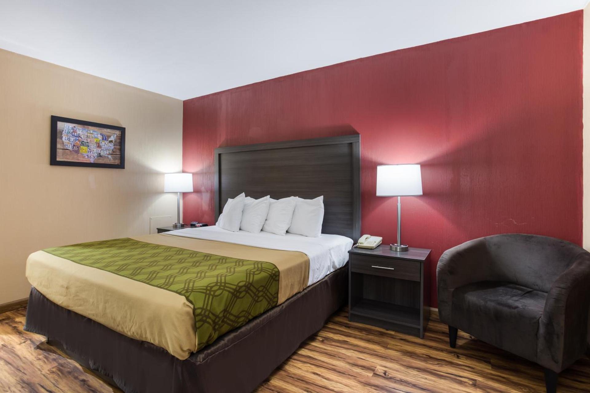 Econo Lodge Painted Post - Corning photo 16